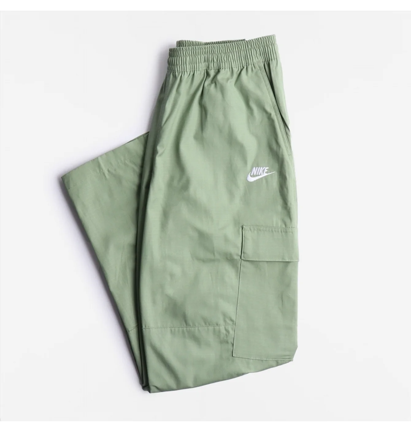 Штани чоловічі Nike Sportswear Club Cargo Wvn Pant Green DX0613-386