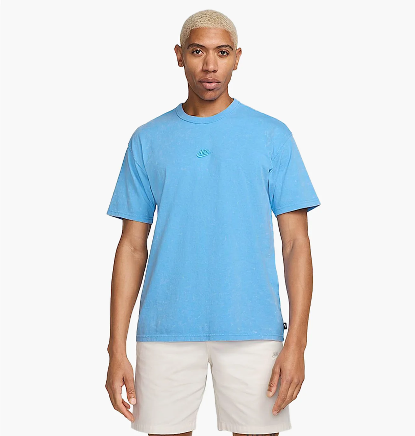 Футболка чоловіча Nike Sportswear Premium Essentials Light Blue HJ0552-412