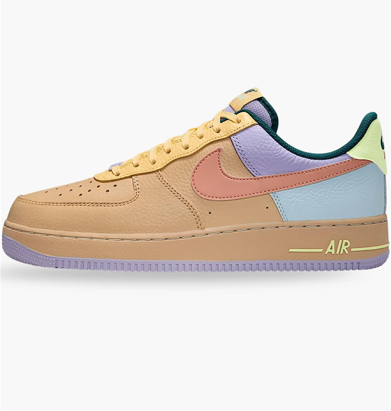 Кросівки жіночі Nike Air Force 1 07 Beige/Multi IB4493-252