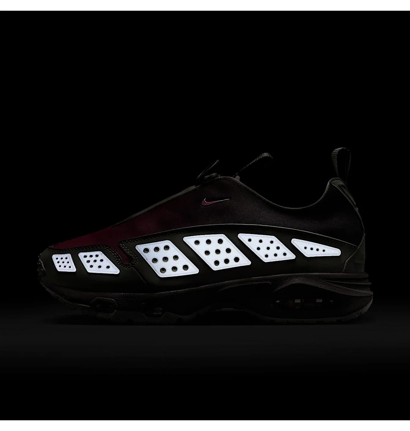 Кросівки жіночі Nike Air Max Sndr Pink/Black IB7702-300