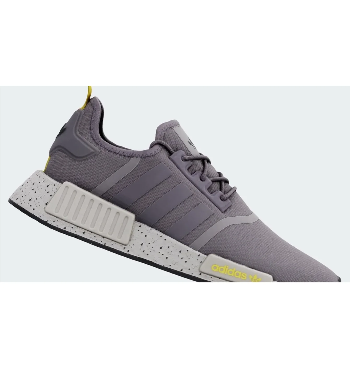 Кросівки чоловічі Adidas Nmd_R1 Shoes Grey Gx9534