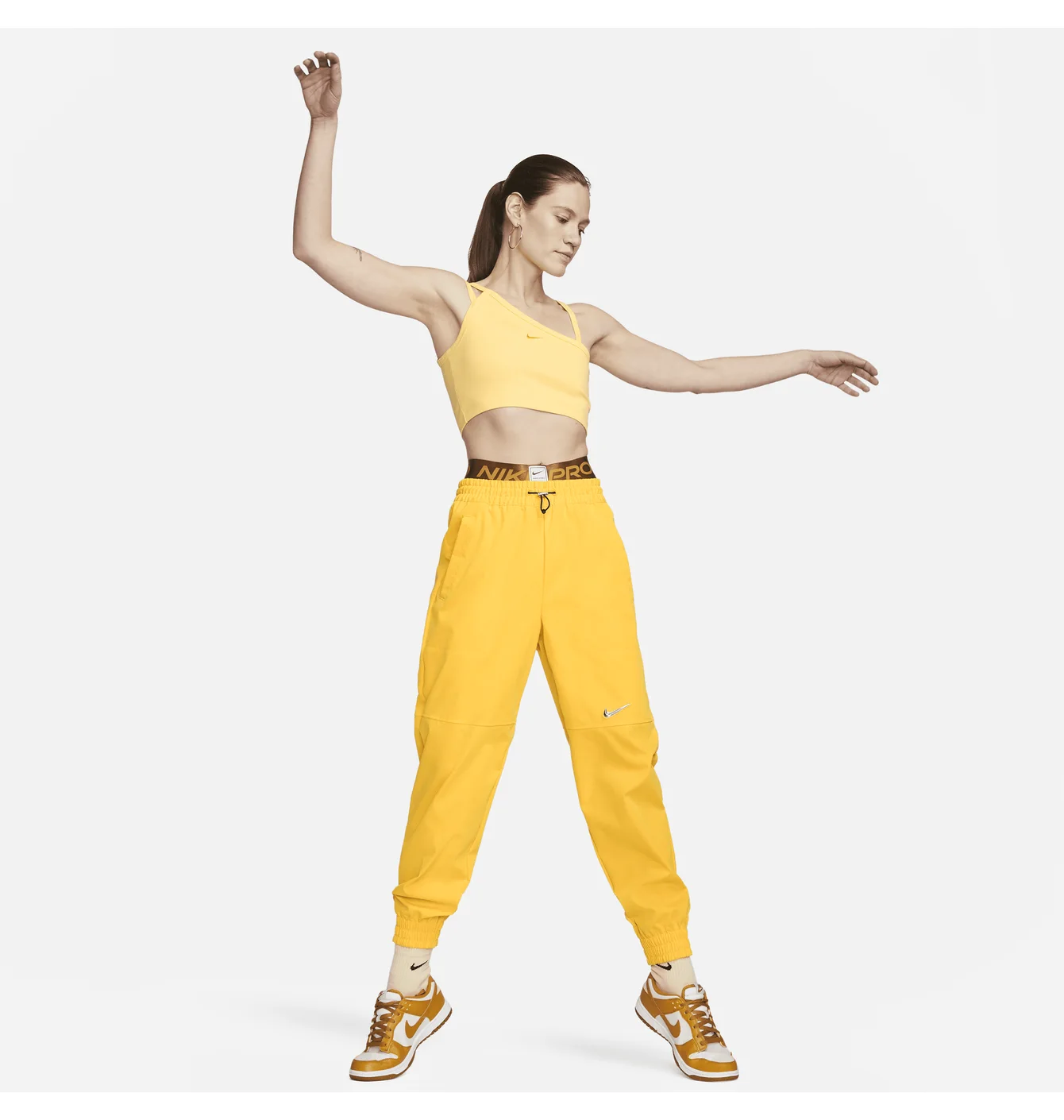 Топ жіночий Nike Nswevrdy Mod Aysm Crop Tank Yellow DV7926-795