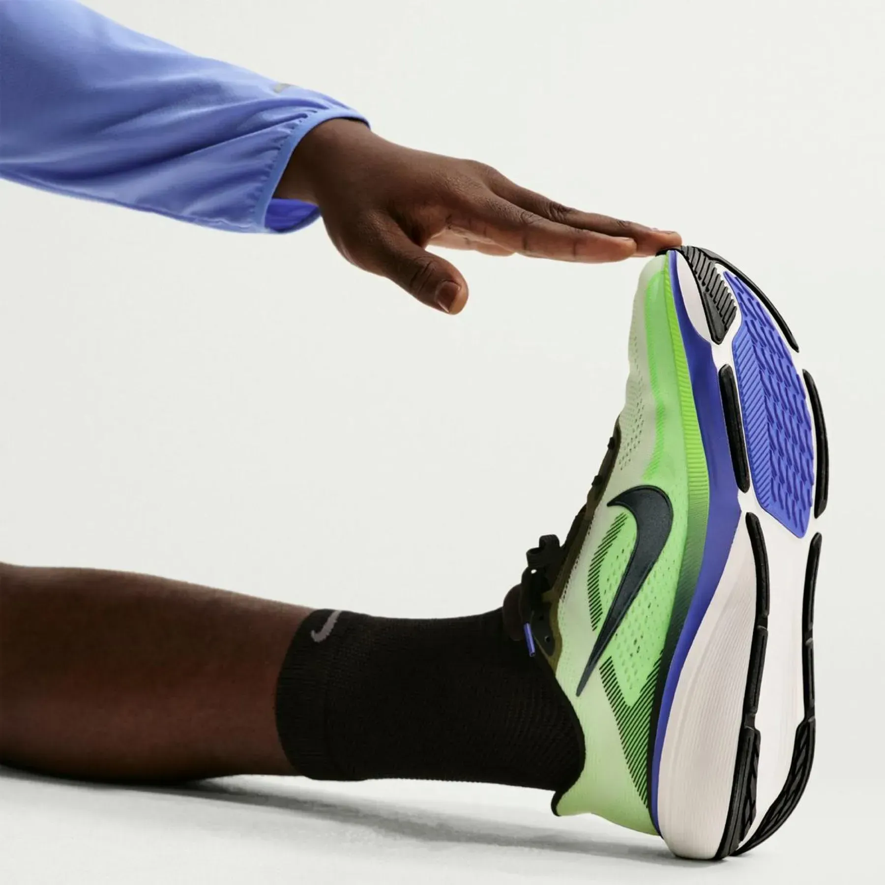 Кросівки чоловічі Nike Air Zoom Pegasus 42 (IB1873-702)