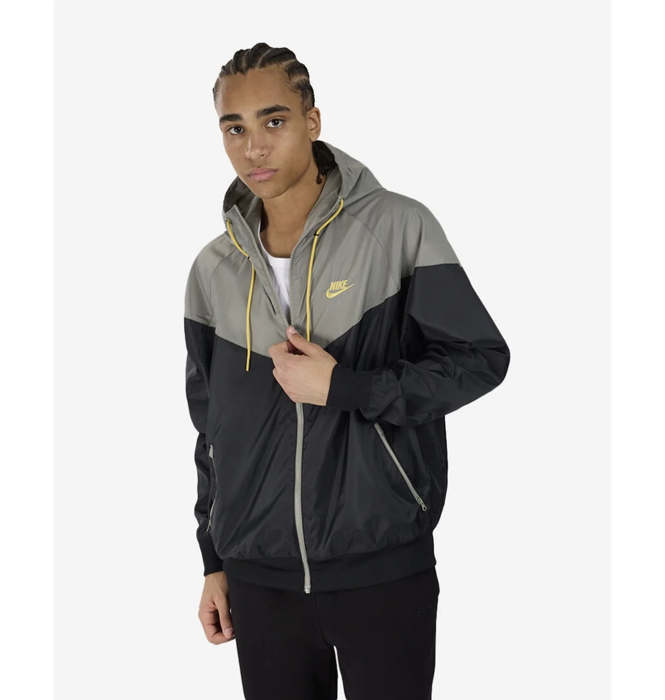 Вітровка чоловіча Nike Nsw Windrunner Woven Jacket Black/Olive DA0001-017