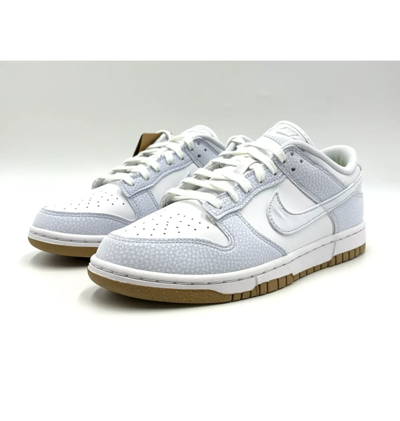 Кросівки жіночі Nike Dunk Low Next Nature Grey/White FN6345-100