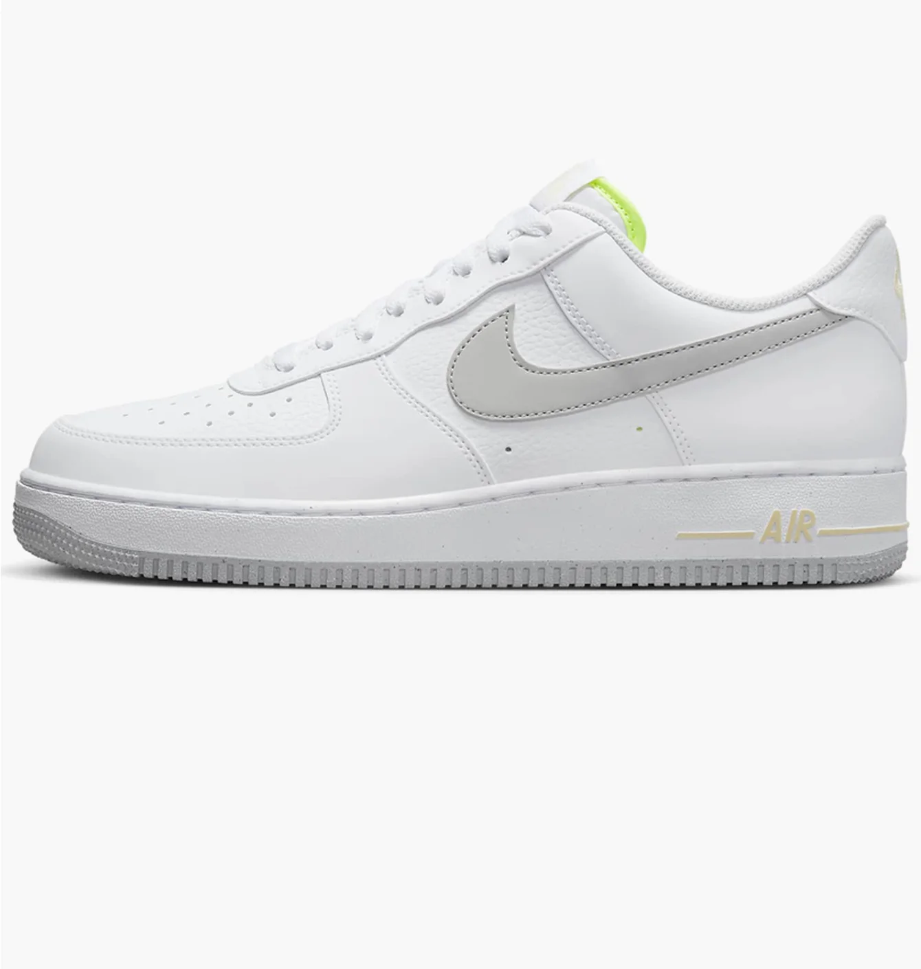 Кросівки чоловічі Nike Air Force 1 07 Next Nature White FJ4825-100