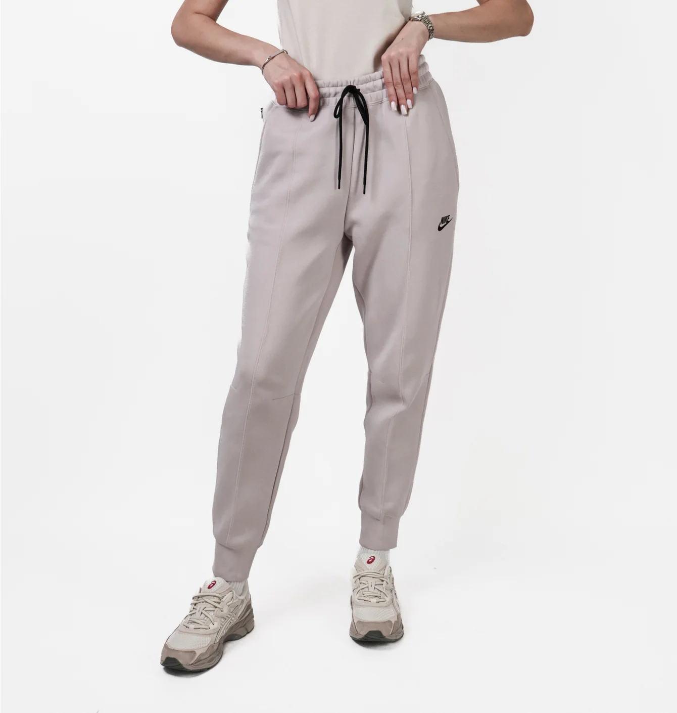 Штани жіночі Nike Sportswear Tech Fleece Mid-Rise Joggers Pink FB8330-019