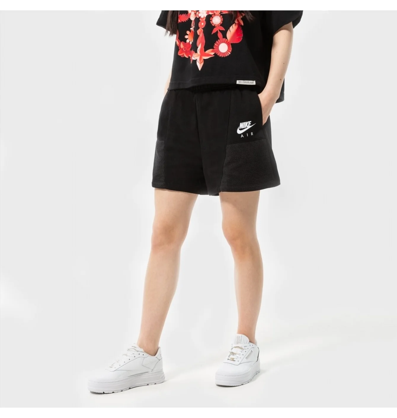 Шорти жіночі Nike W Nsw Air Flc Short Black DM6470-010