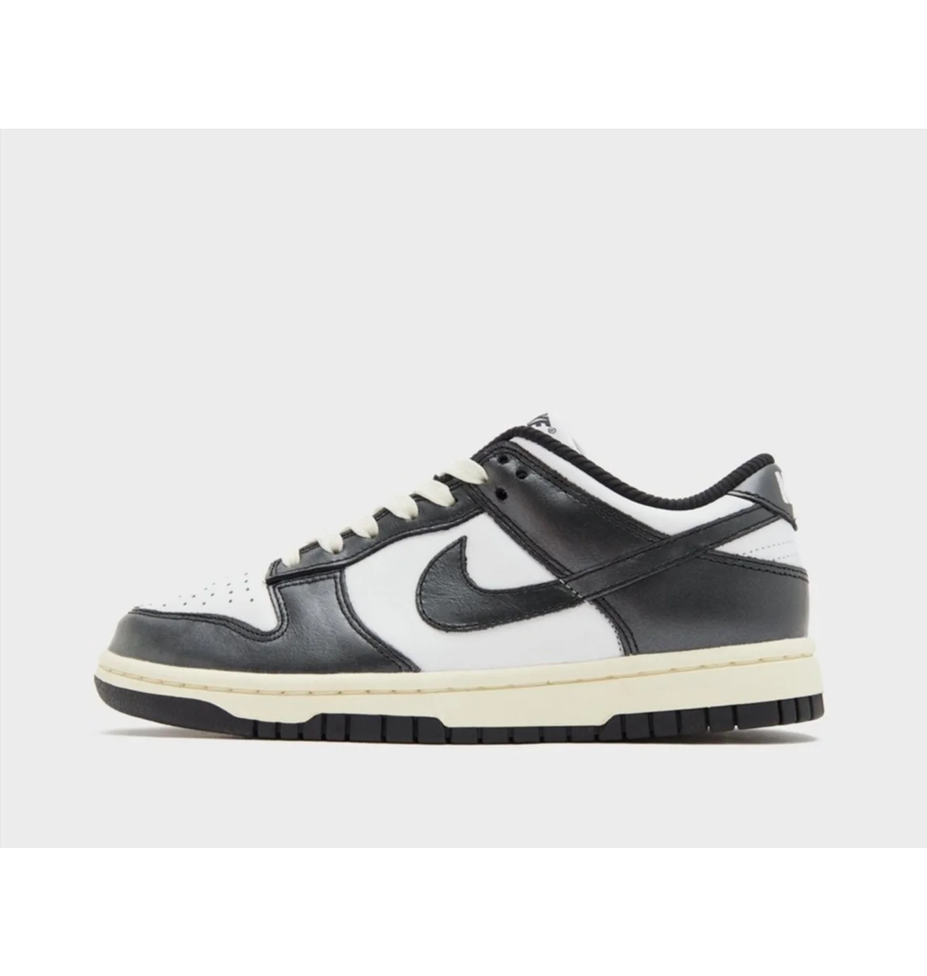 Кросівки жіночі Nike Dunk Low White/Black FQ8899-100