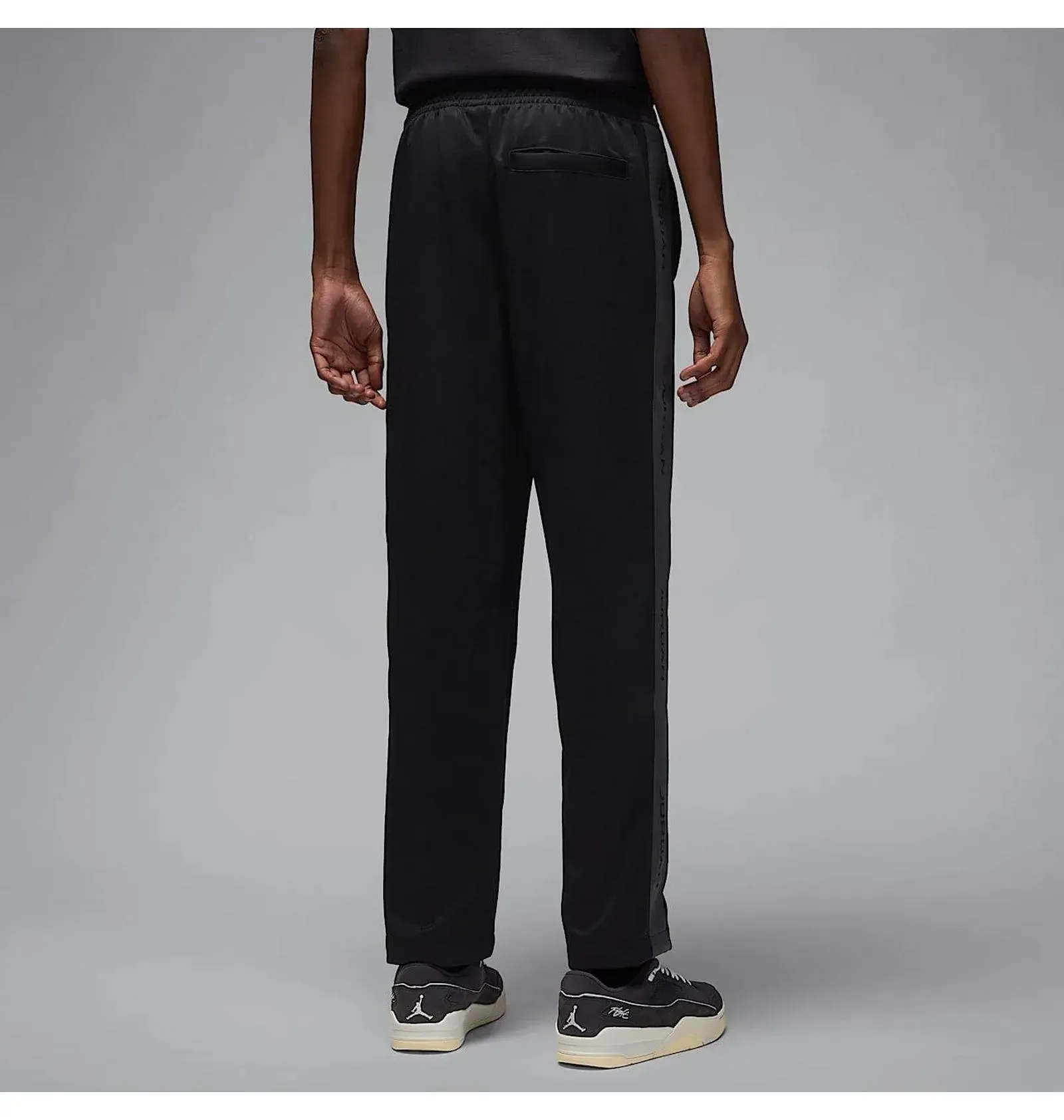 Спортивний костюм чоловічий Jordan Essentials Black (HF9339-010__HF9341-010)