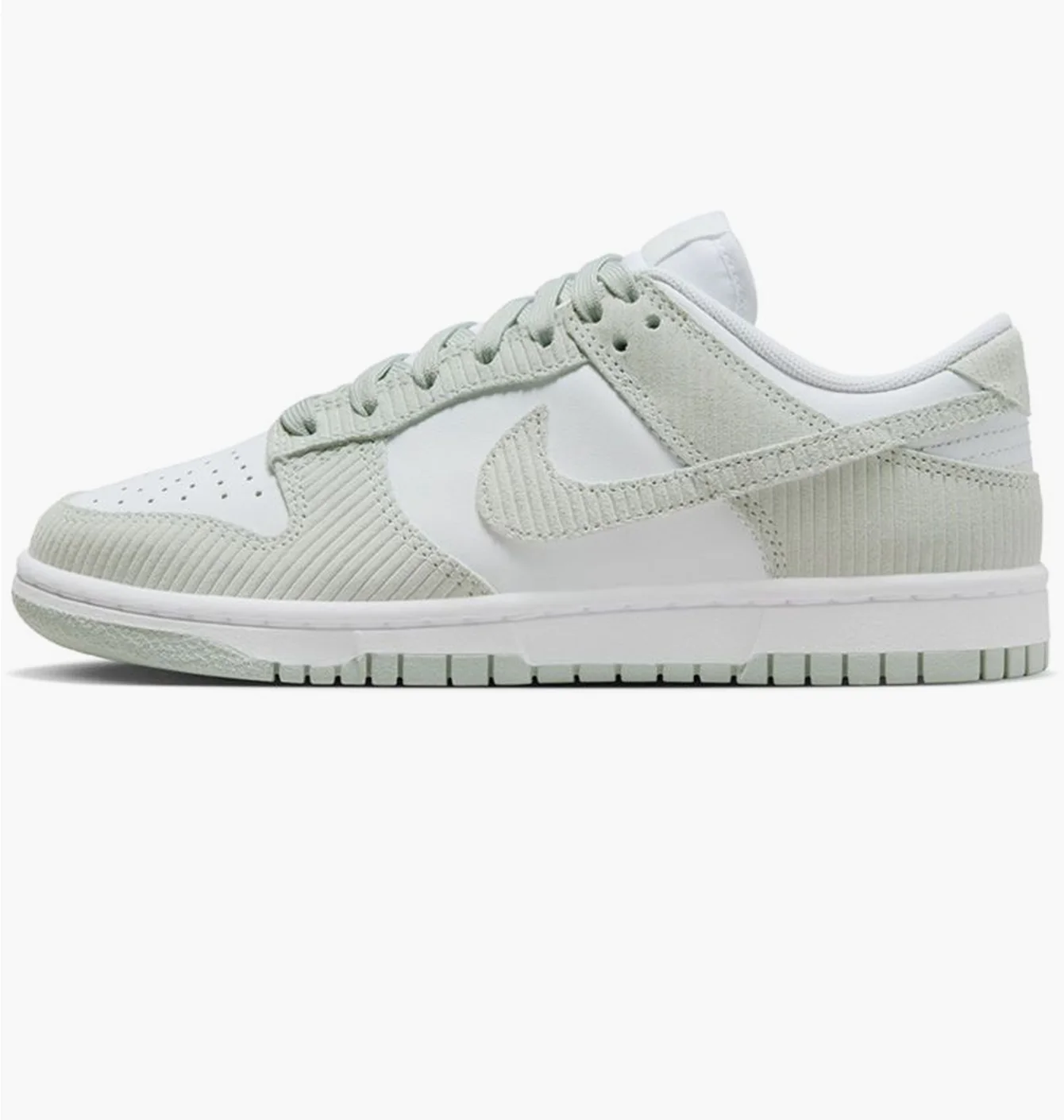 Кросівки жіночі Nike Dunk Low White/Grey FN7658-100