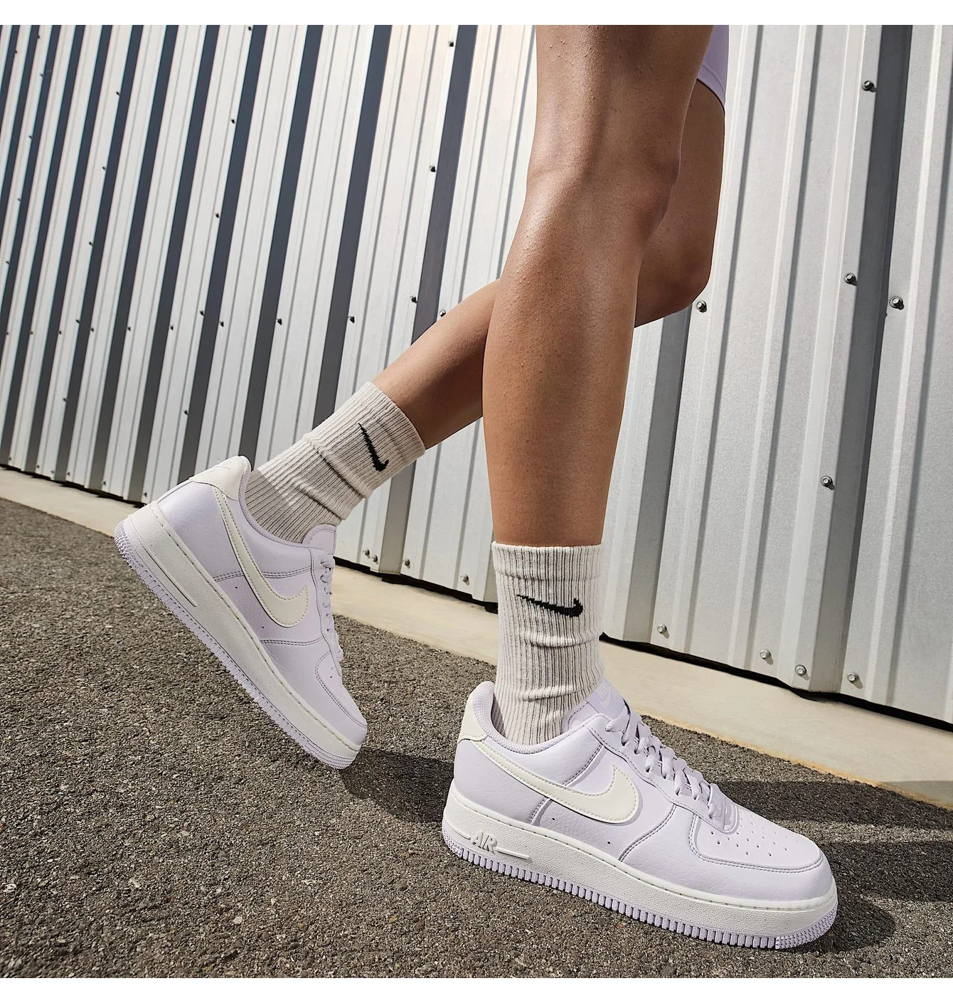 Кросівки жіночі Nike Air Force 1 07 Nn W Violet DV3808-500