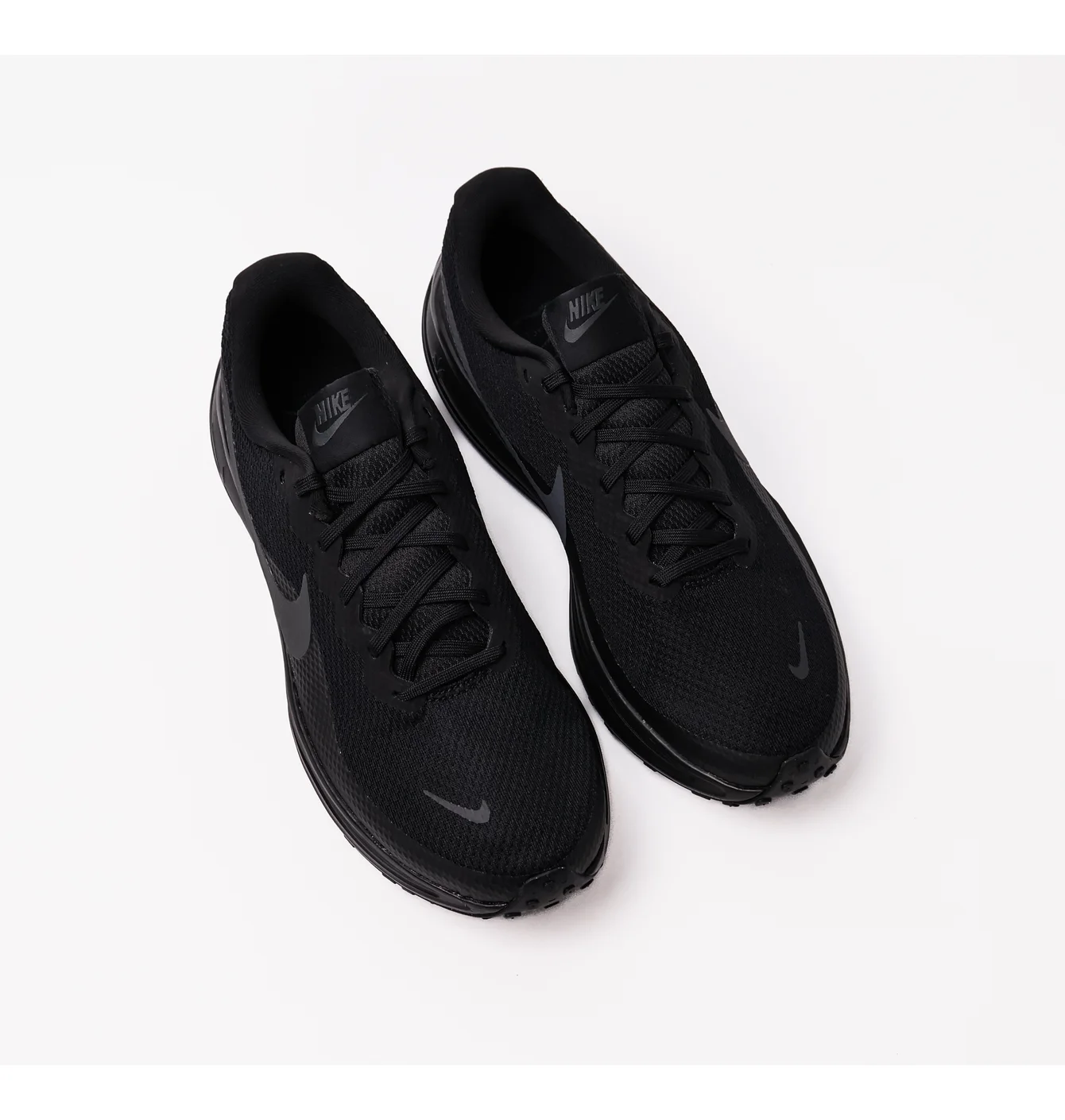 Nike Revolution 8 Black