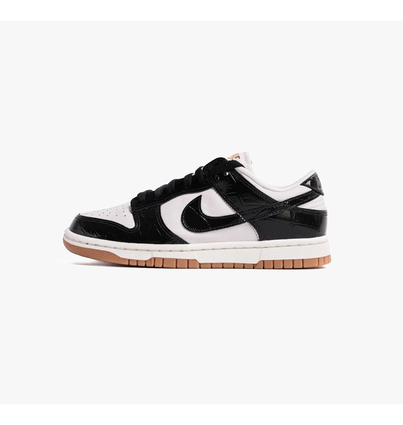 Кросівки жіночі Nike Dunk Low Lx White/Black FJ2260-003