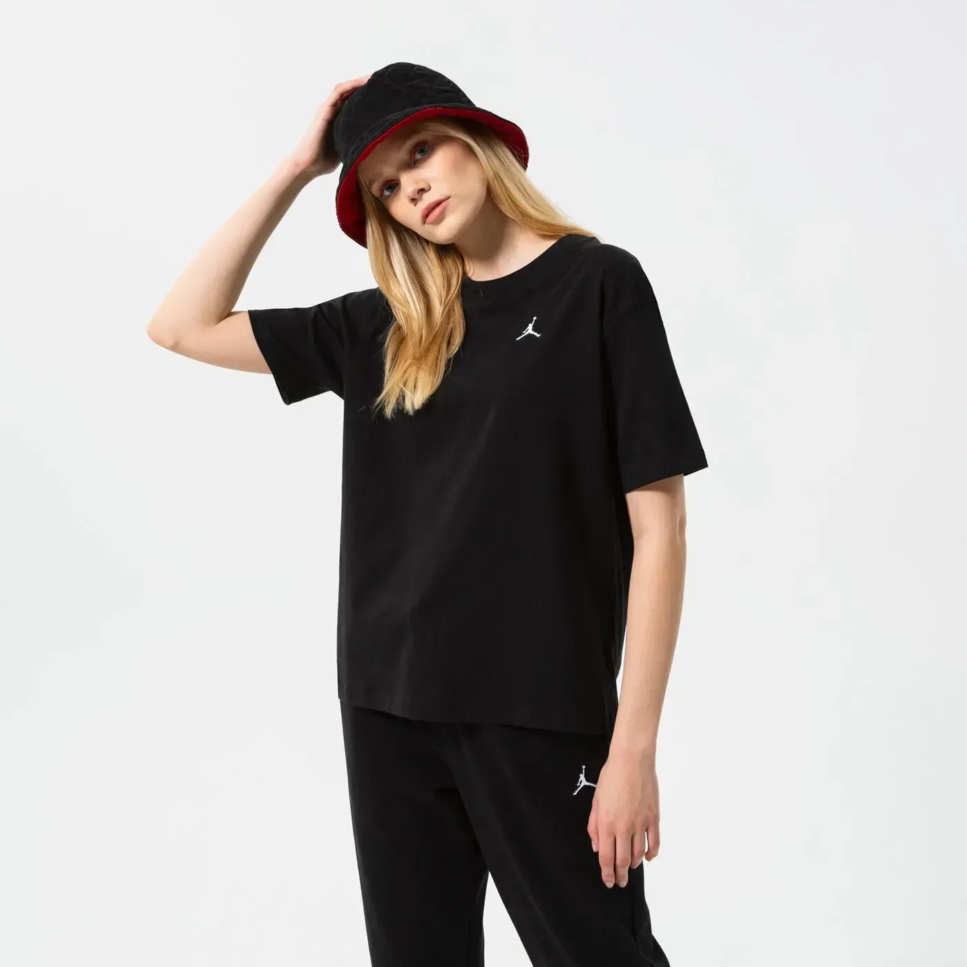 Футболка жіноча Jordan Essen Tee Core (DM5029-010)