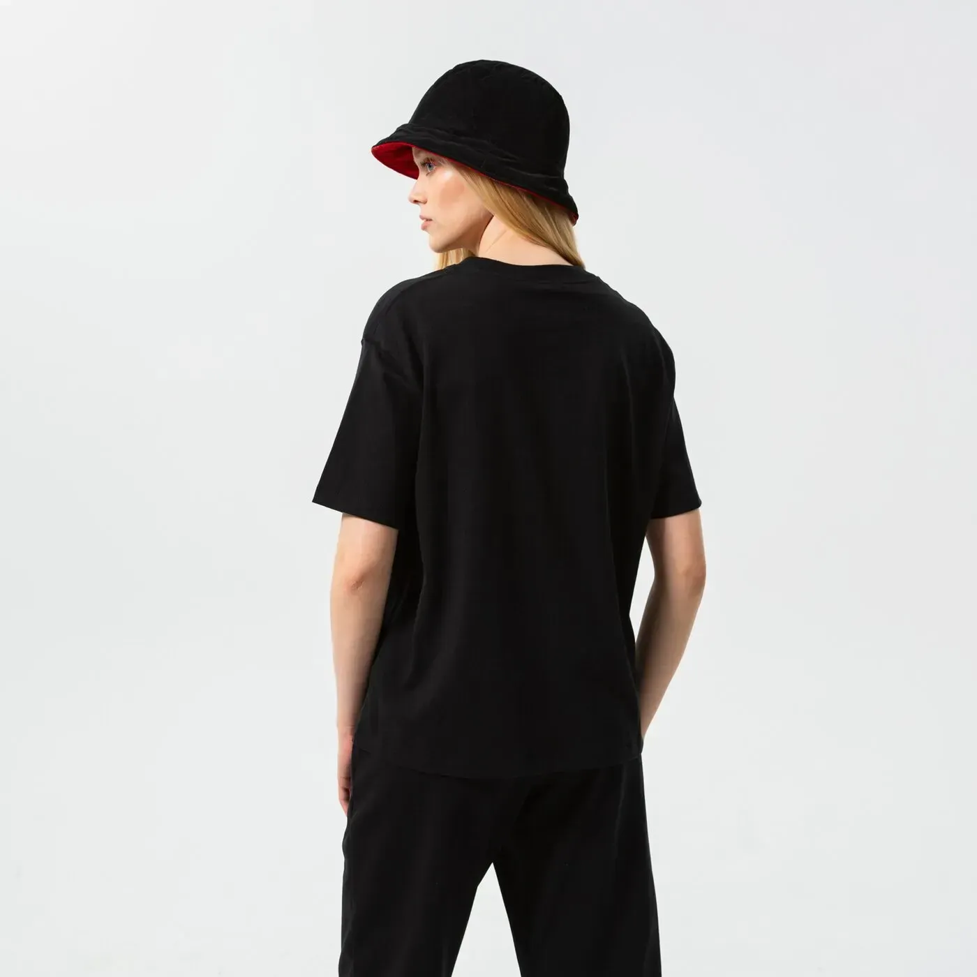 Футболка жіноча Jordan Essen Tee Core (DM5029-010)