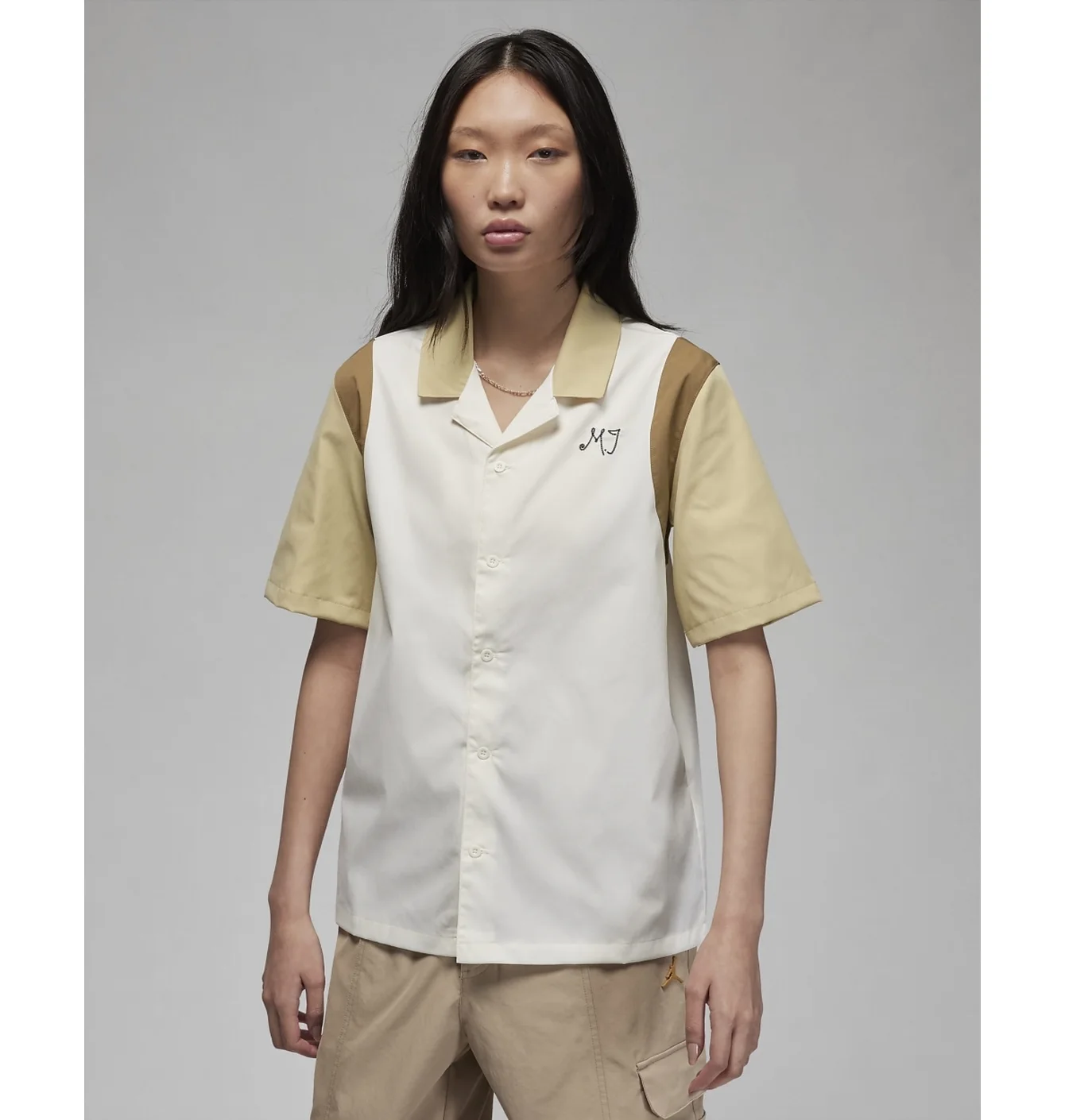 Сорочка жіноча Air Jordan WomenS Button-Up Shirt Beige DZ3340-133