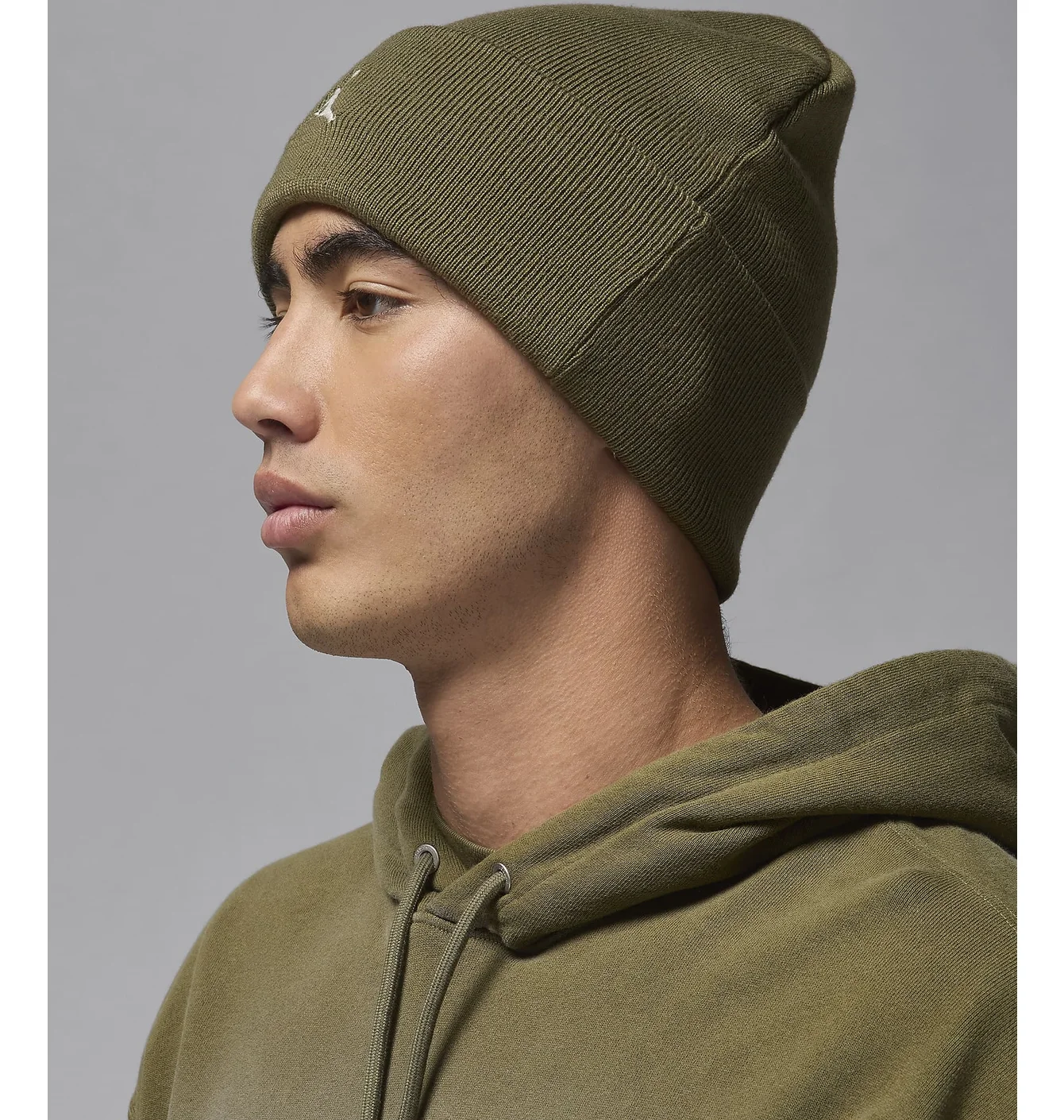 Шапка унісекс Air Jordan Peak Essential Beanie Olive FN4672-222