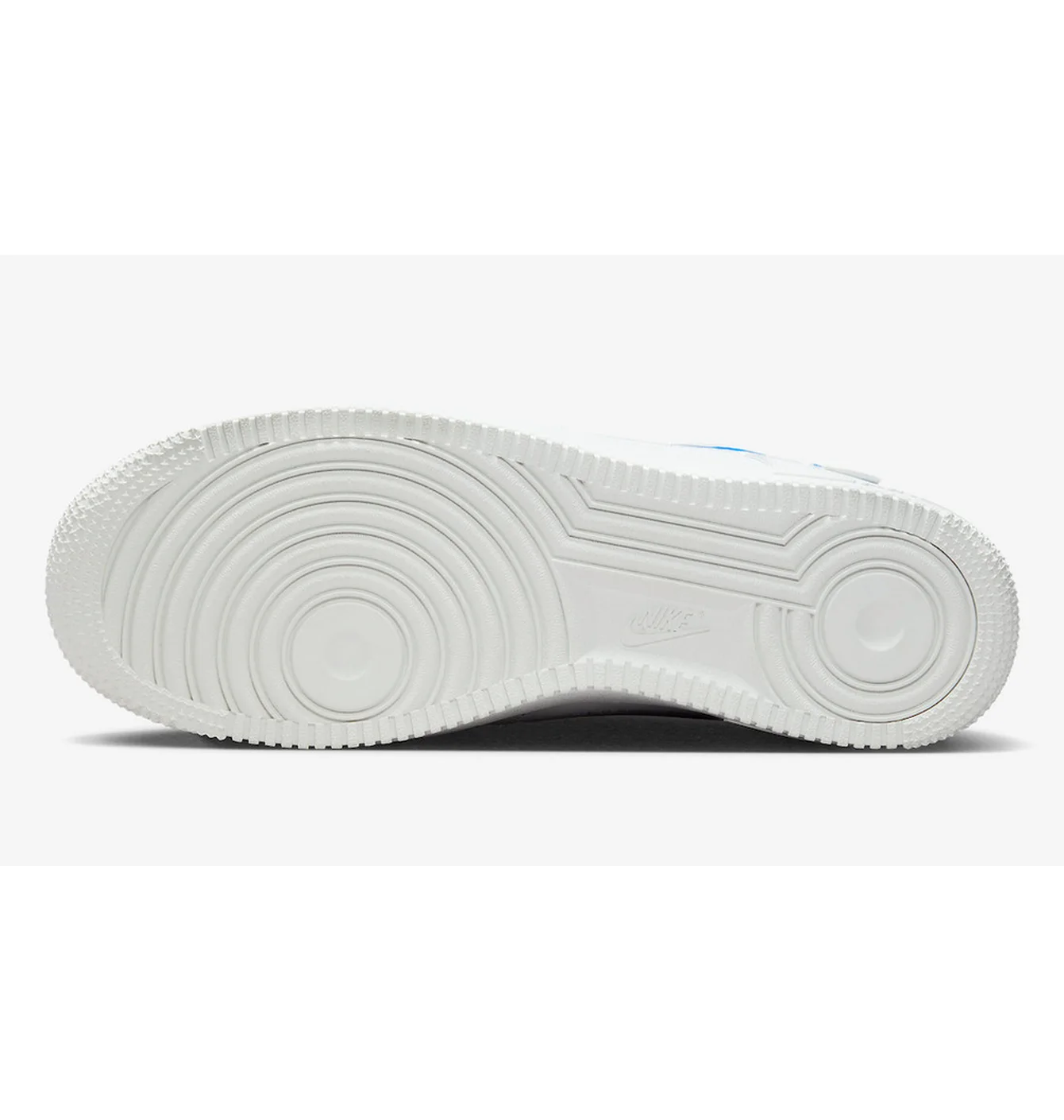 Кросівки чоловічі Nike Air Force 1 07 White FN7804-100