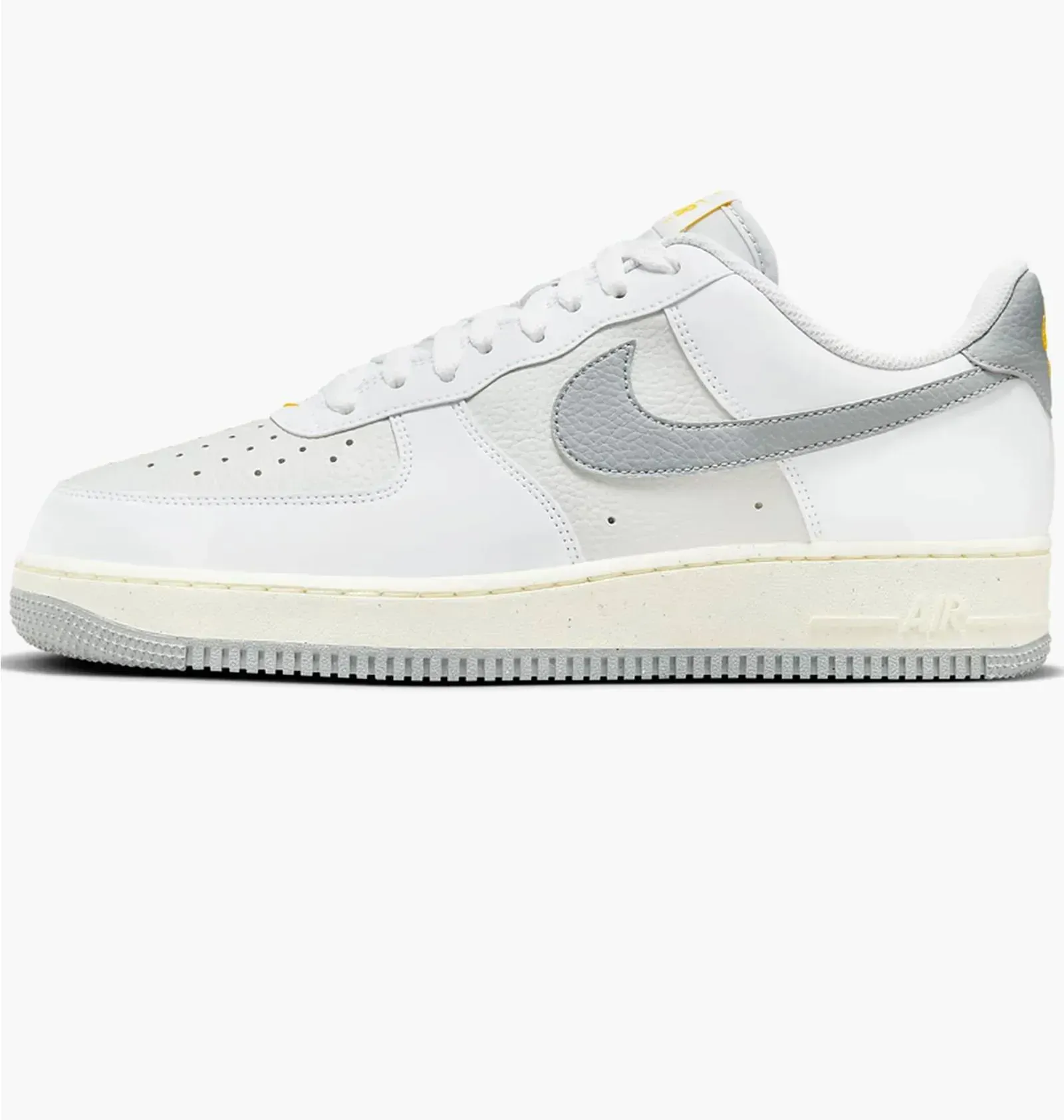 Кросівки чоловічі Nike Air Force 1 07 Next Nature White/Grey (FZ4620-100)