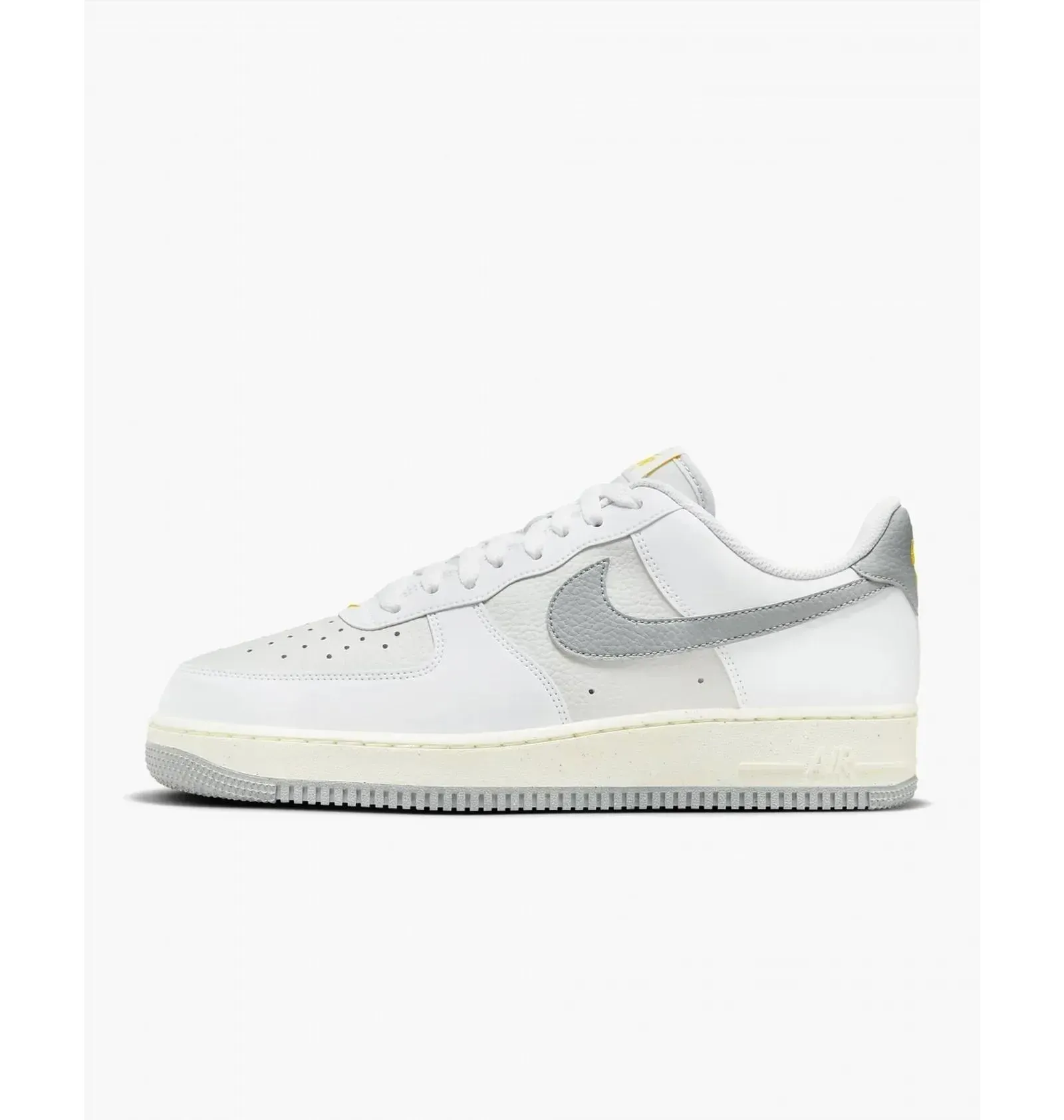 Кросівки чоловічі Nike Air Force 1 07 Next Nature White/Grey (FZ4620-100)
