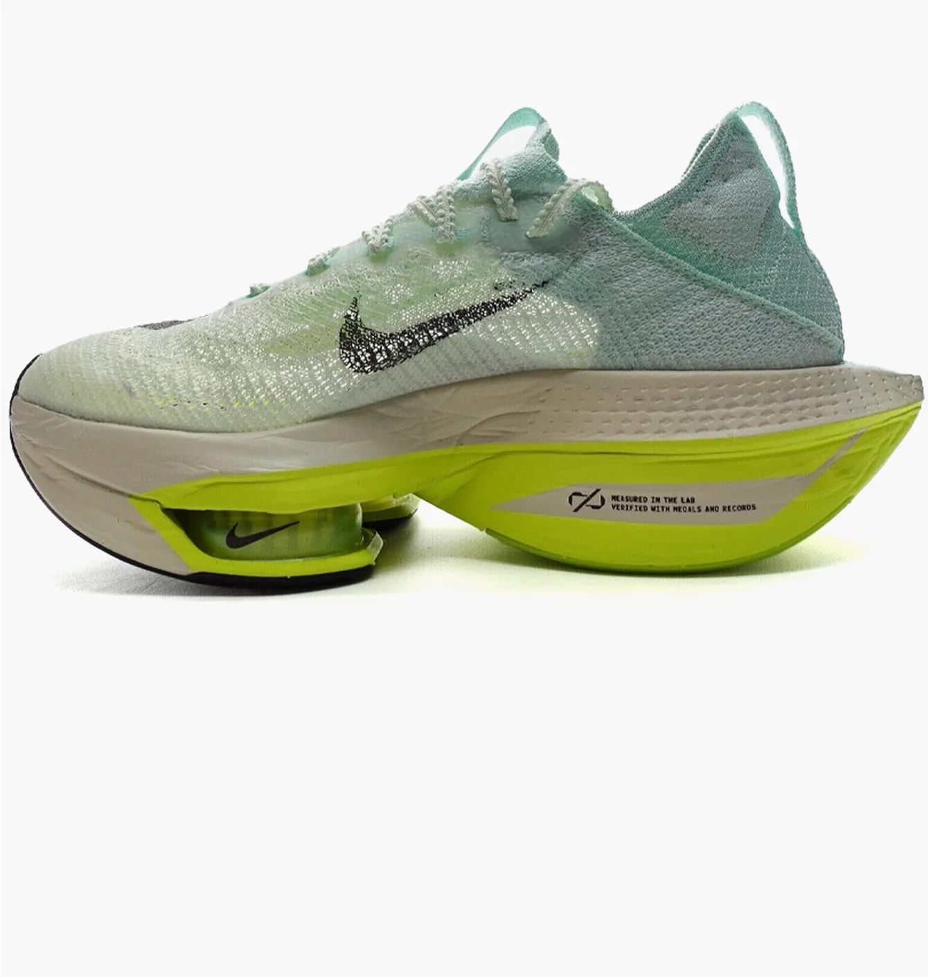 W NIKE ZOOMX ALPHAFLY NEXT% 2
