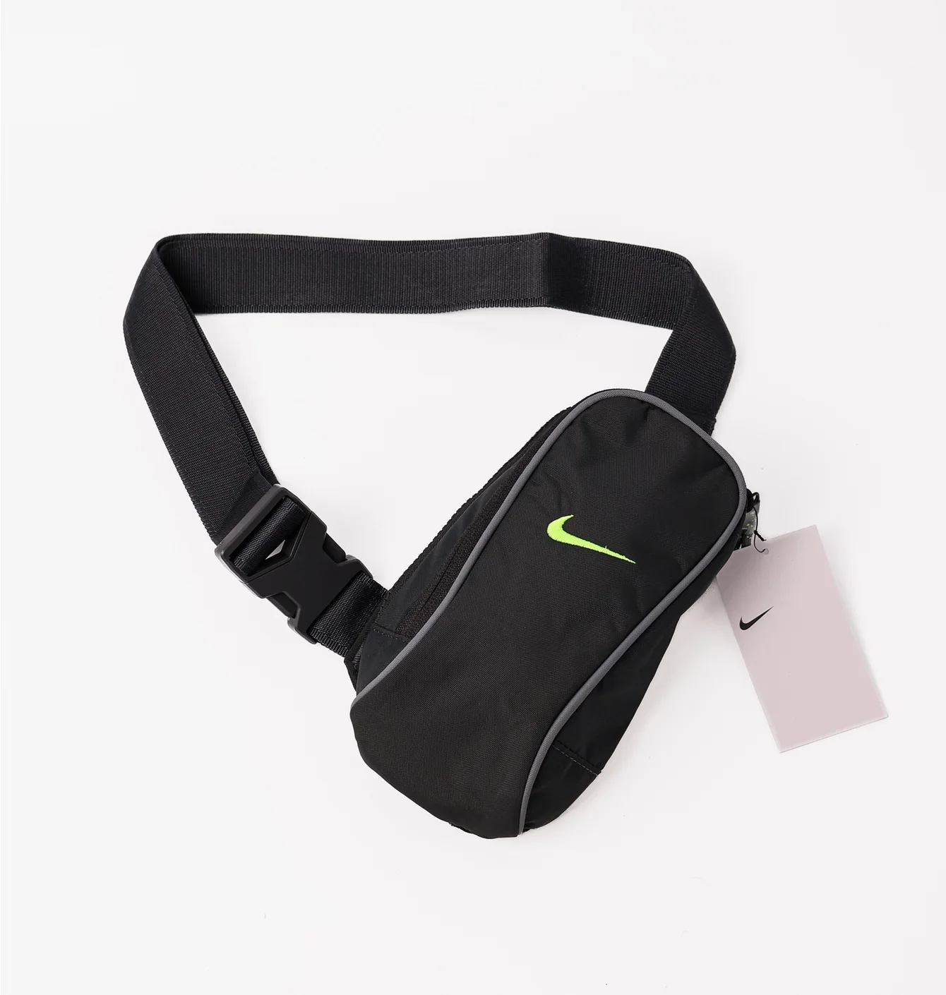 Сумка унісекс Nike Sportswear Essentials 1L Black DJ9794-060