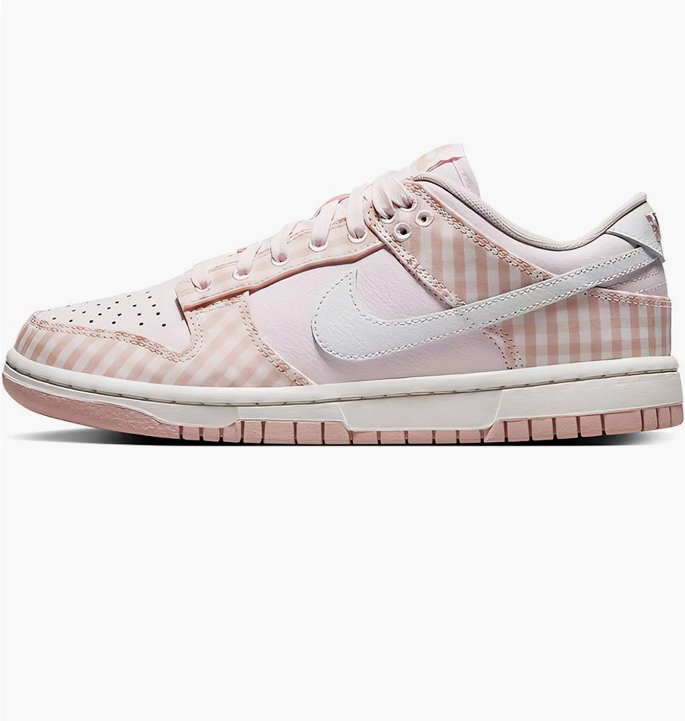 Кросівки жіночі Nike Dunk Low Ewt W Pink FB9881-600