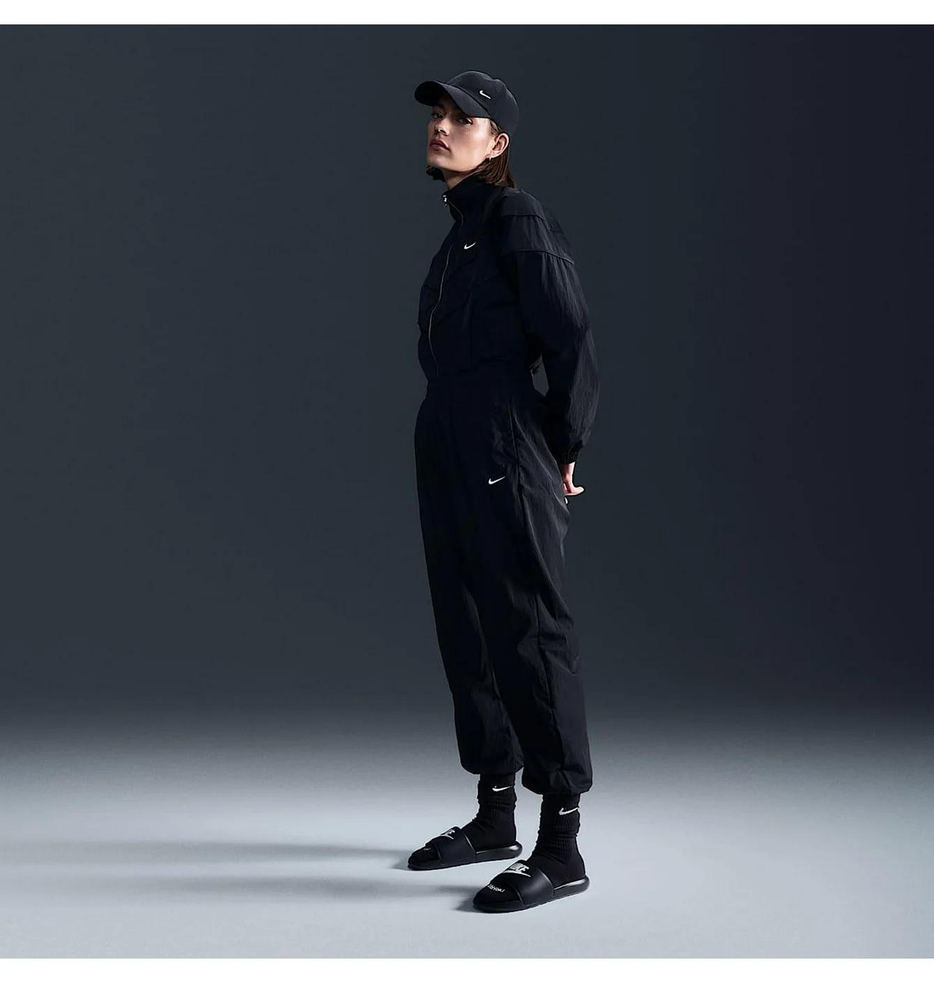 Штани жіночі Nike Nsw Esstl Wvn Mr Os Jggr Black FV7668-010