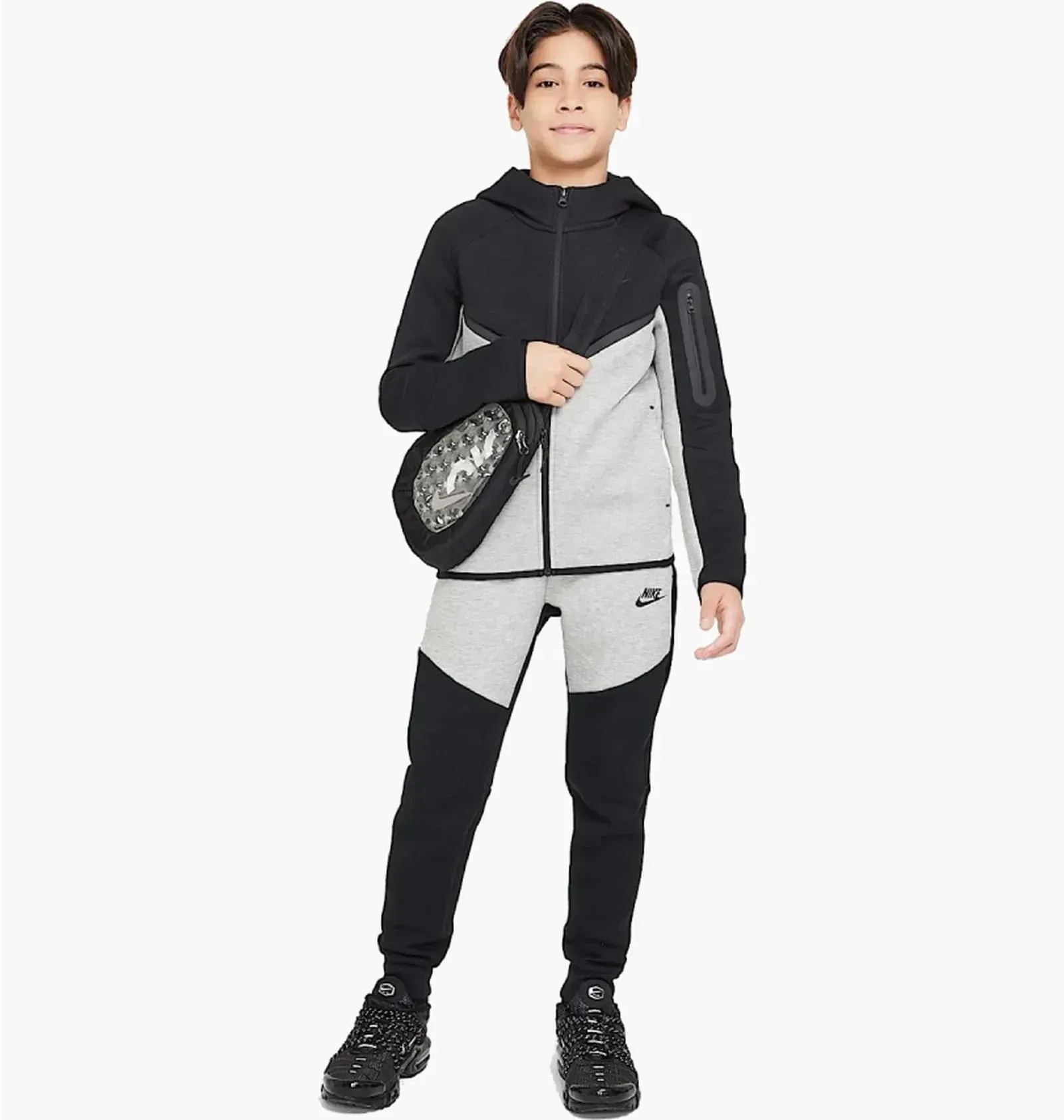Спортивний костюм дитячий Nike Sportswear Tech Fleece Black/Grey (HV5867-064__HV5869-012)