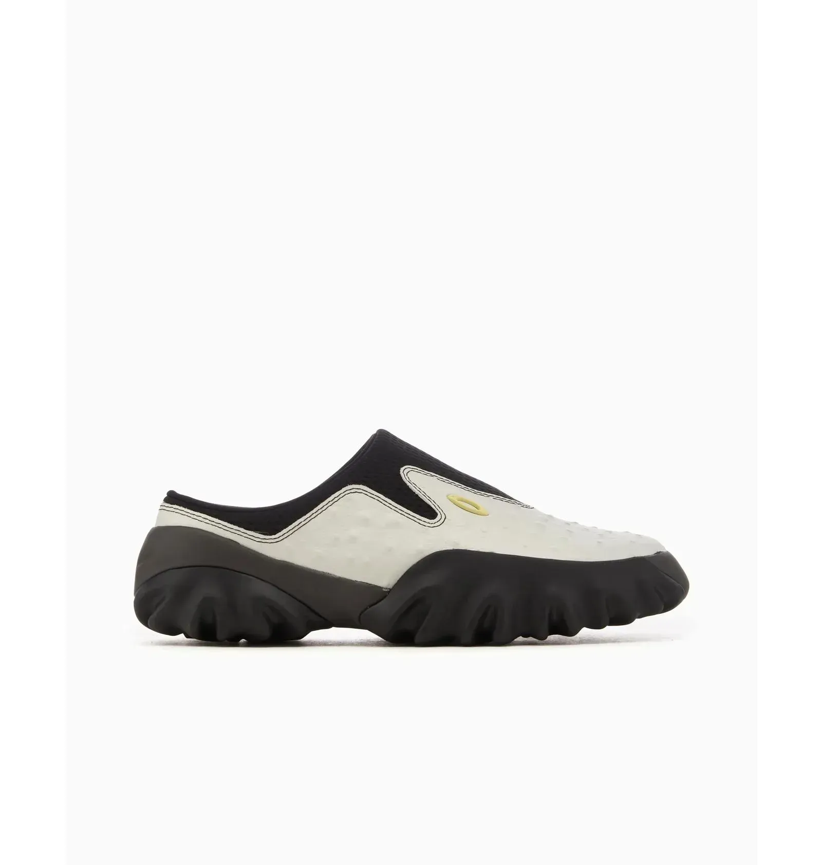 Тапочки чоловічі Oakley Factory Team Ostrich Chop Saw White/Black (BDS24S07003862WH01)
