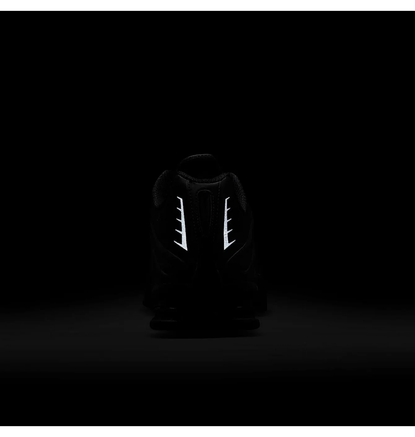 Кросівки чоловічі Nike Shox R4 MenS Shoes Black HQ1988-001