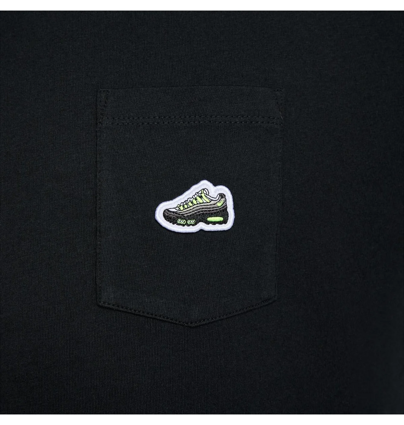 Футболка чоловіча Nike M90 Snkr Patch Black HJ0574-010
