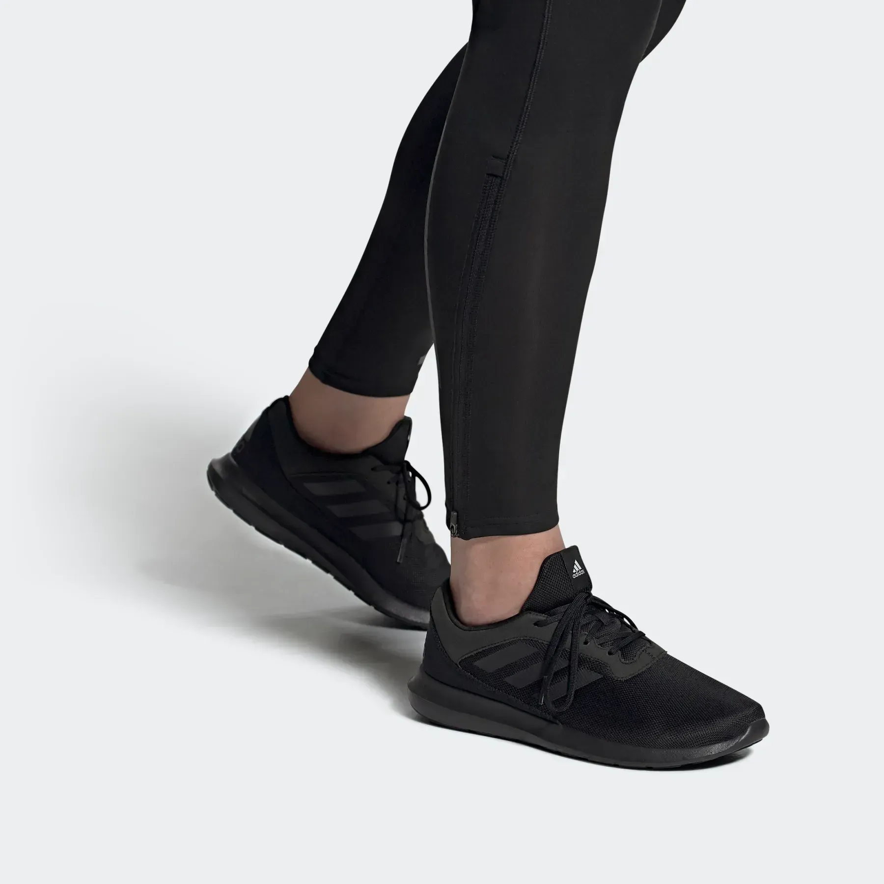 Кросівки чоловічі Adidas Coreracer (FX3593)