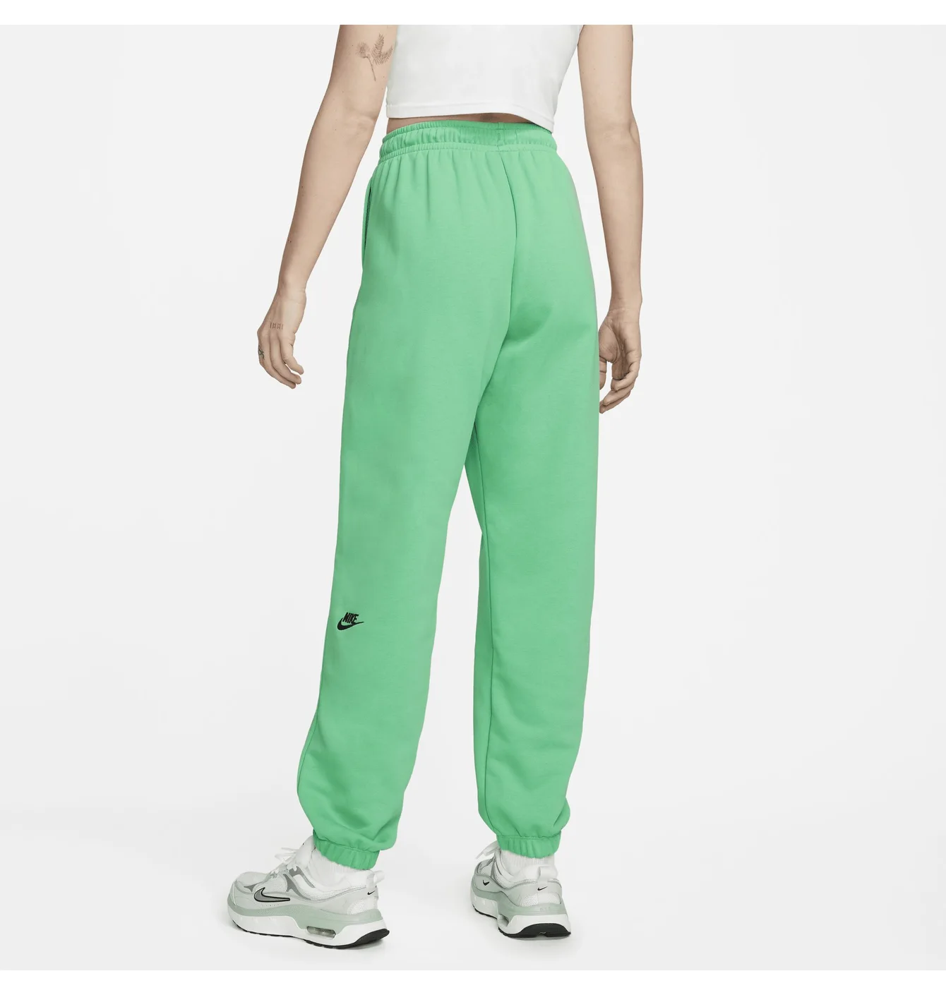 NIKE SPORTSWEAR