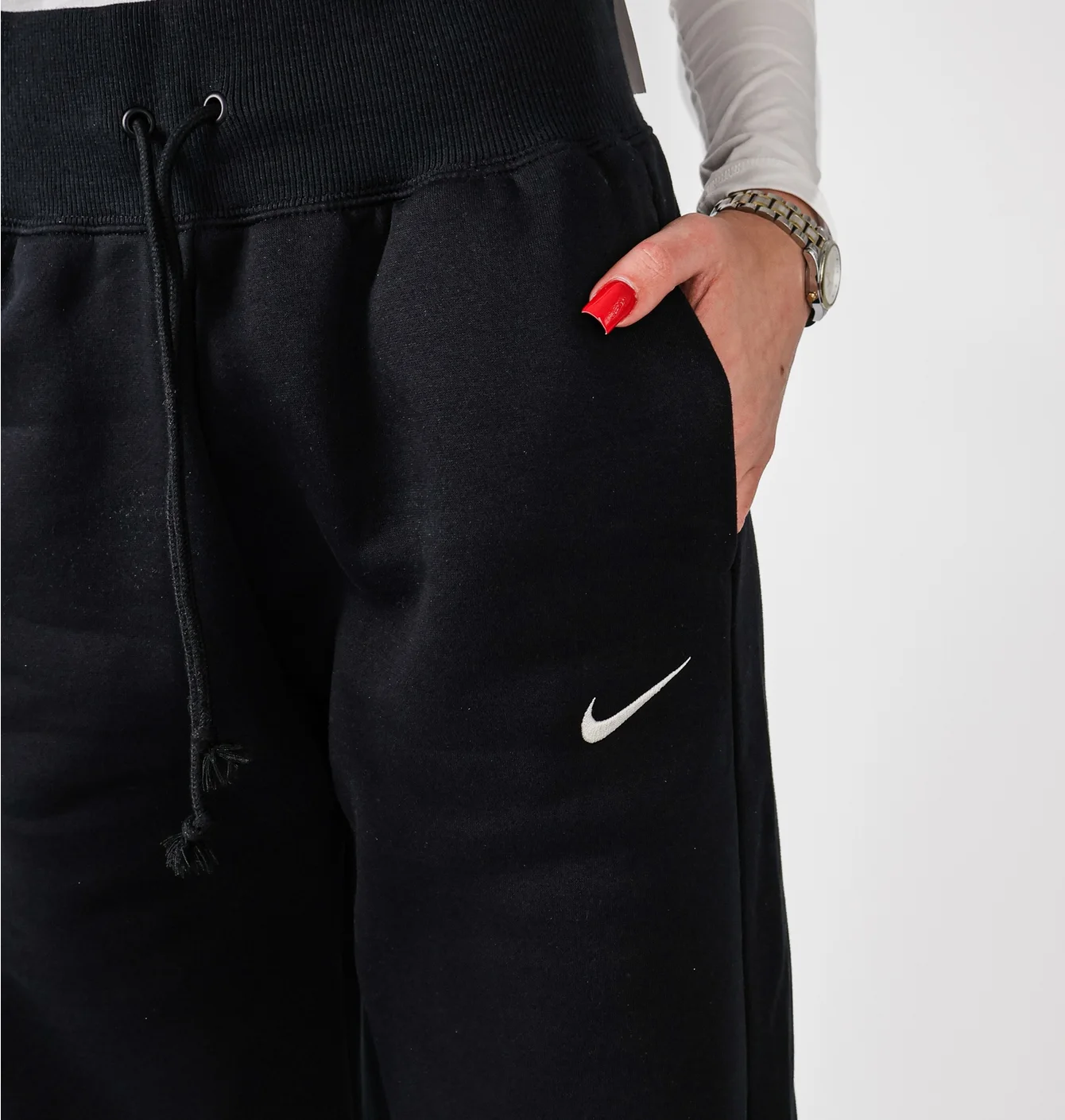 Штани жіночі Nike Sportswear Phoenix Fleece High-Rise Wide-Leg Pants Black Dq5615-010