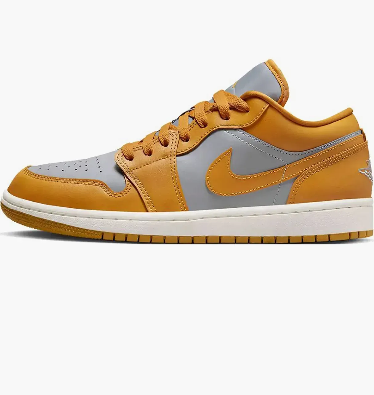 Кросівки жіночі Nike Air Jordan 1 Low (DC0774-040)