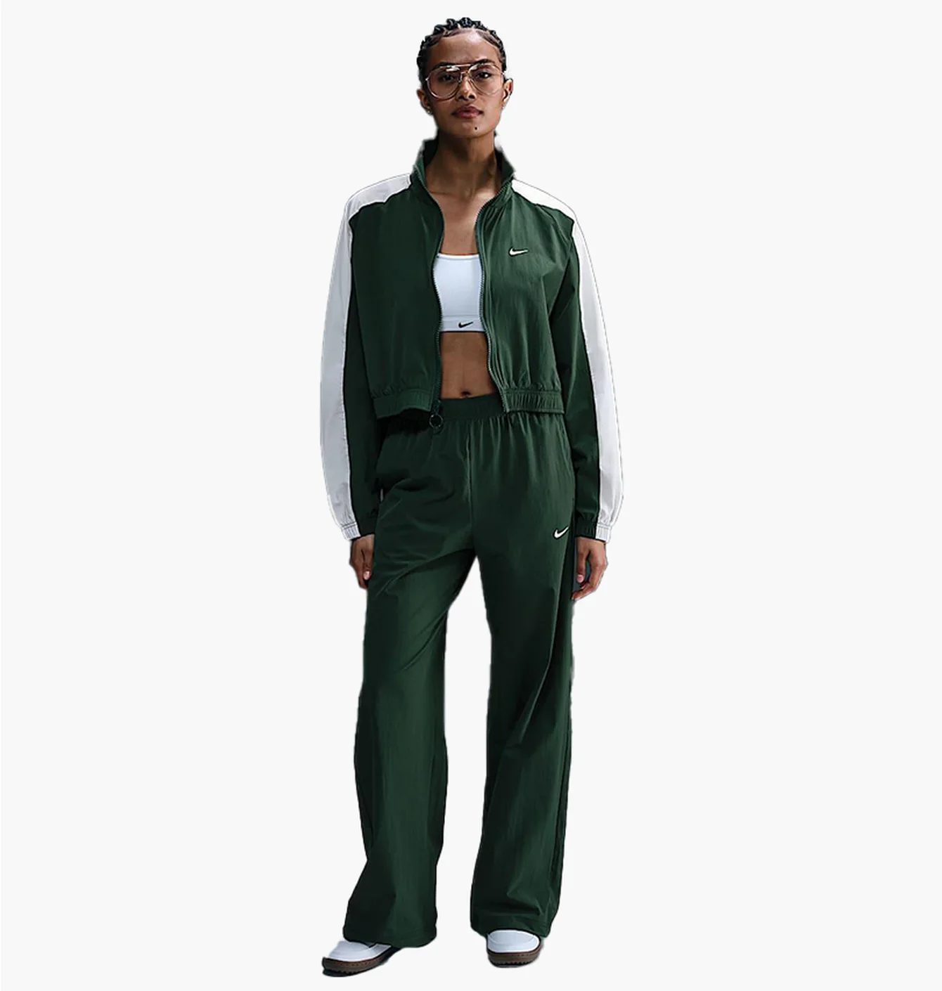 Куртка жіноча Nike Sportswear Woven Jacket Green IB6970-323