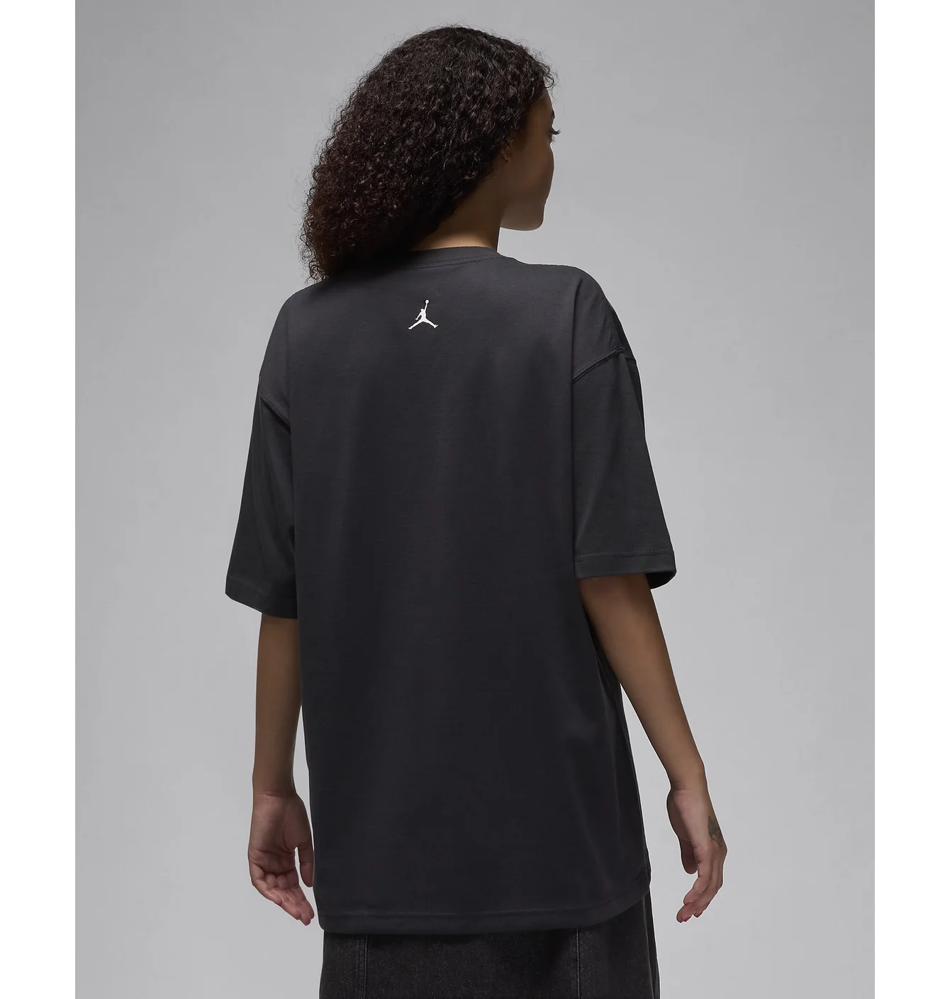 Футболка жіноча Air Jordan WomenS Oversized Graphic T-Shirt Black FV7119-045