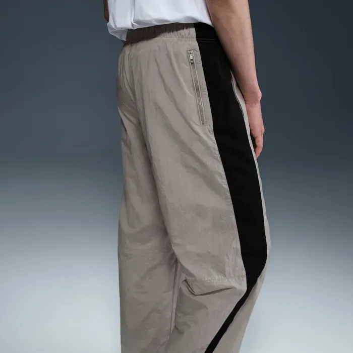 Брюки чоловічі Nike Air Men's Woven Trousers (HJ0285-008)