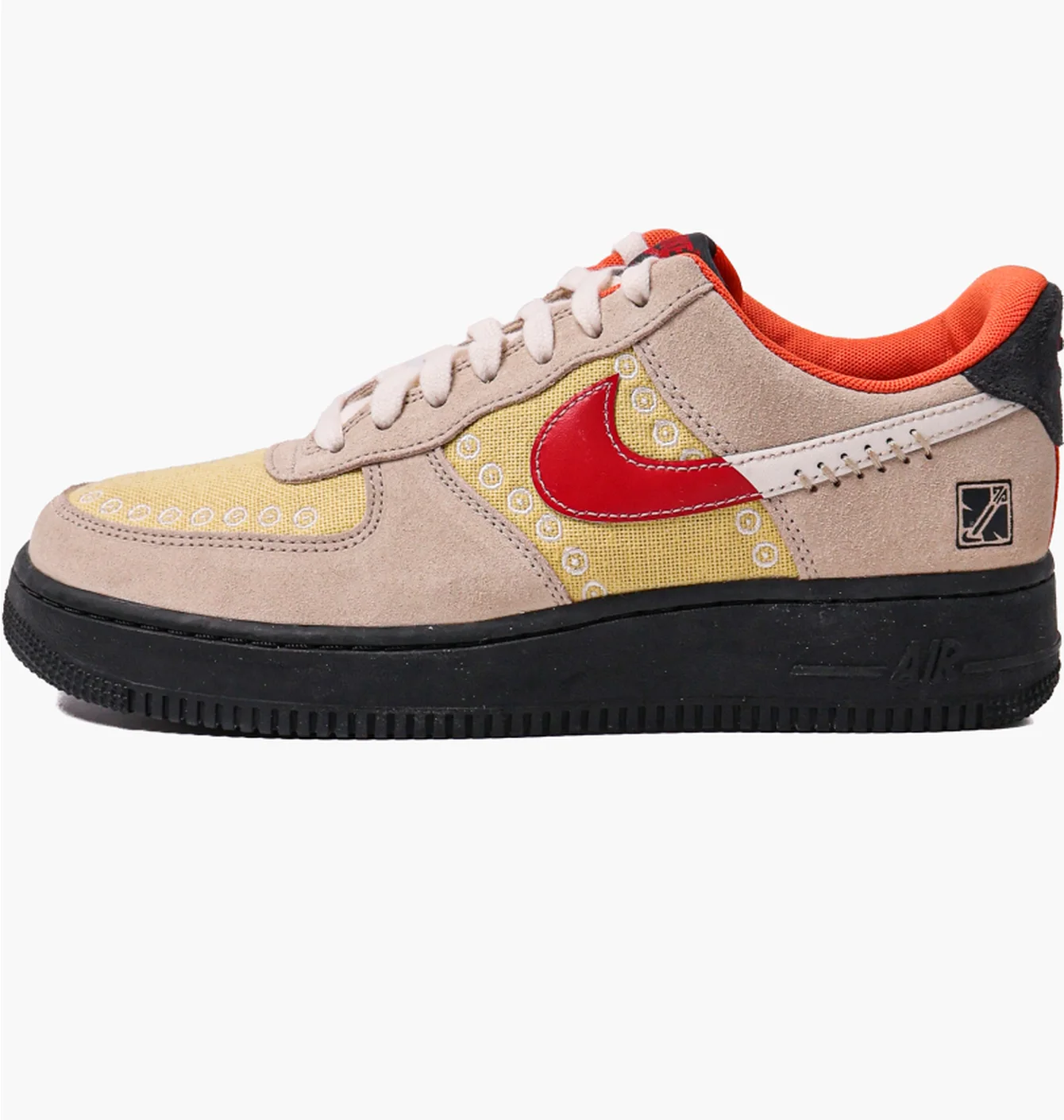 Кросівки чоловічі Nike Air Force 1 07 Lx Beige Dz5355-126