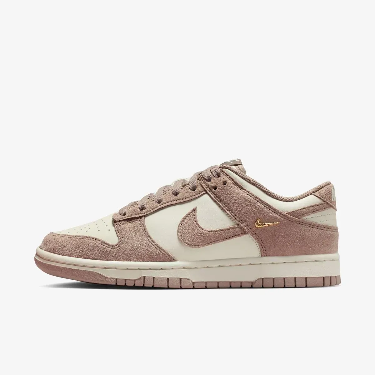 Кросівки жіночі Nike Wmns Dunk Low Malt (IB4417-105)