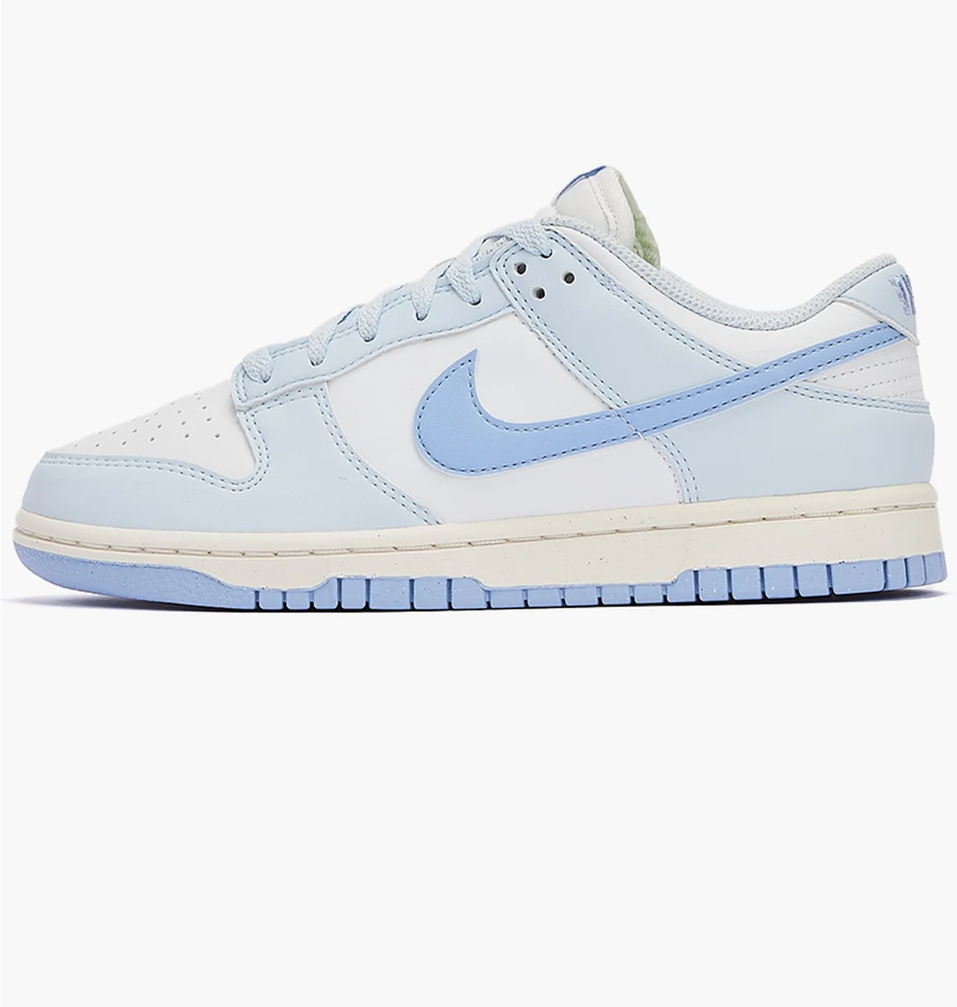 Кросівки жіночі Nike Dunk Low Next Nature White/Light Blue DD1873-400
