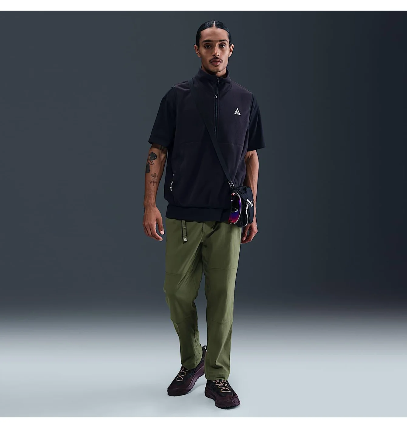 Штани чоловічі Nike Acg Hiking Pants Olive FN2450-222