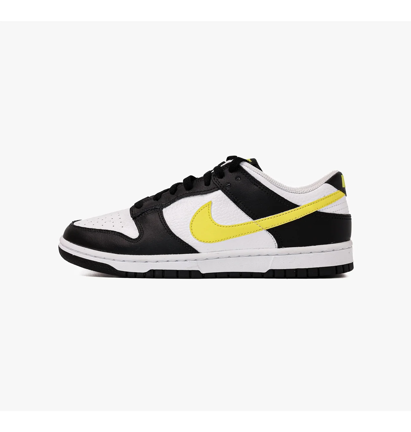 Кросівки чоловічі Nike Dunk Low Black/White FQ2431-001