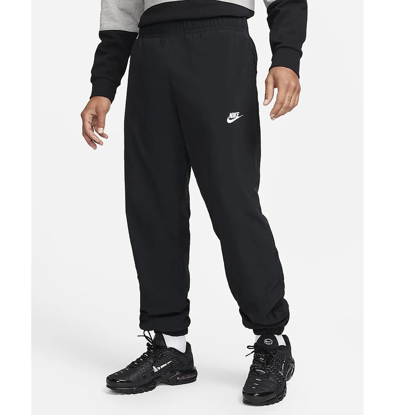 Штани чоловічі Nike Windrunner Black FB8616-010
