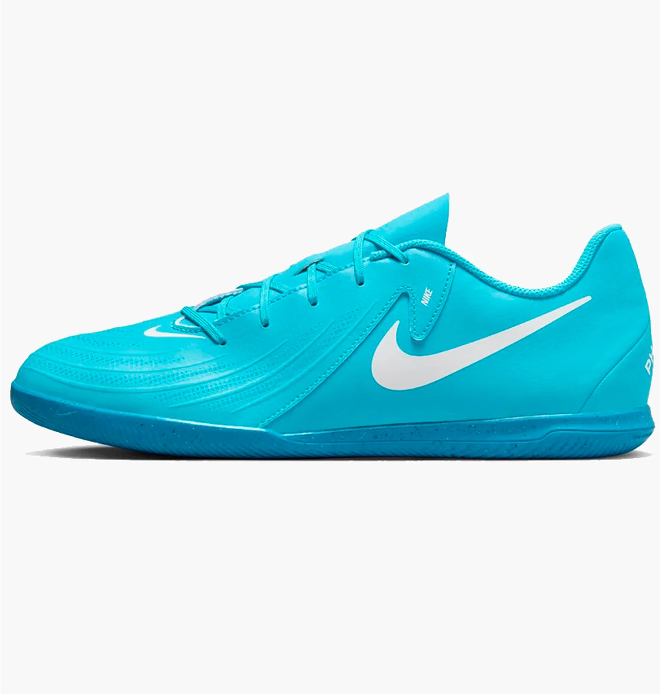 Футзалки чоловічі Nike Phantom Gx 2 Club Light Blue FJ2568-400