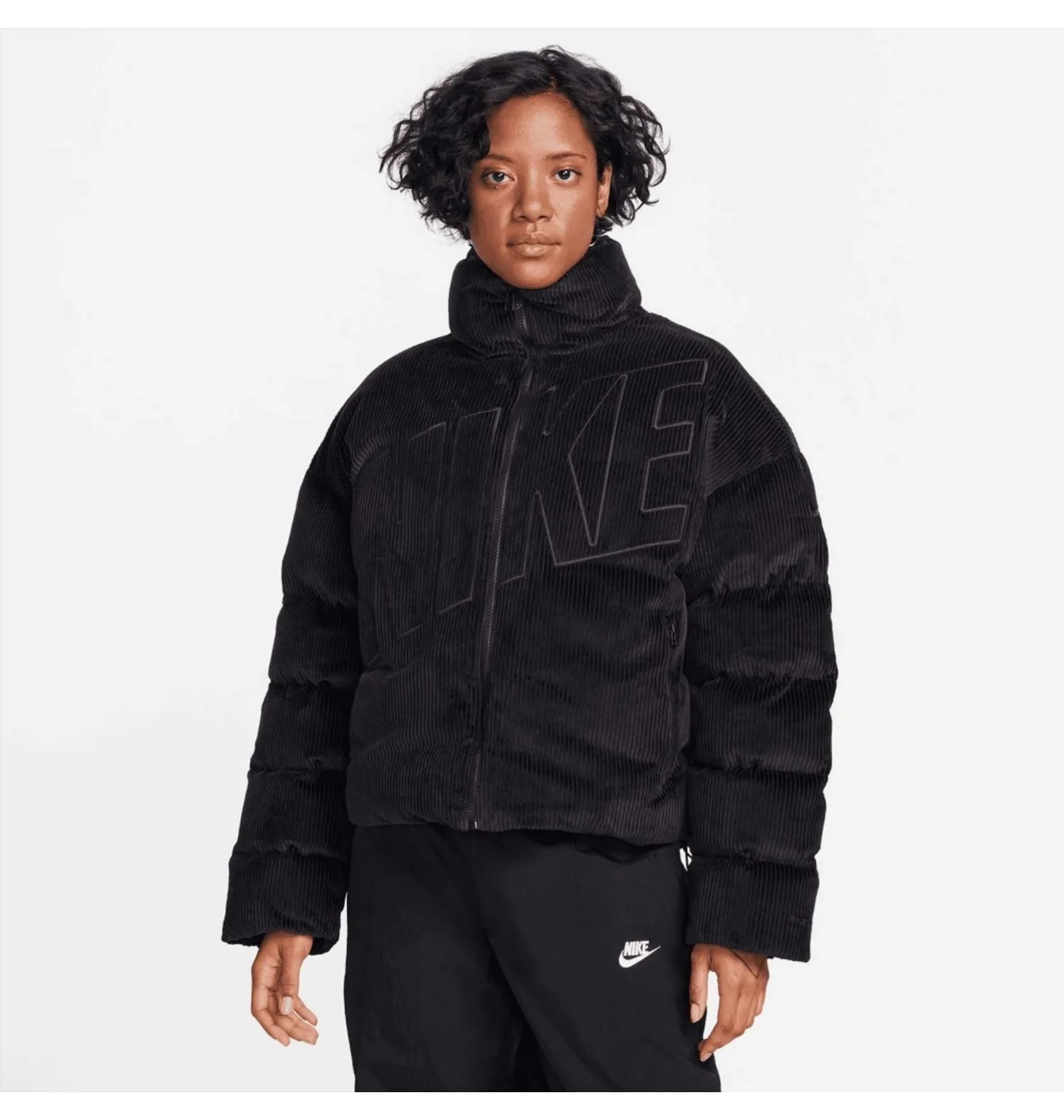 Пуховик жіночий Nike Sportswear Essential Black FB8727-010