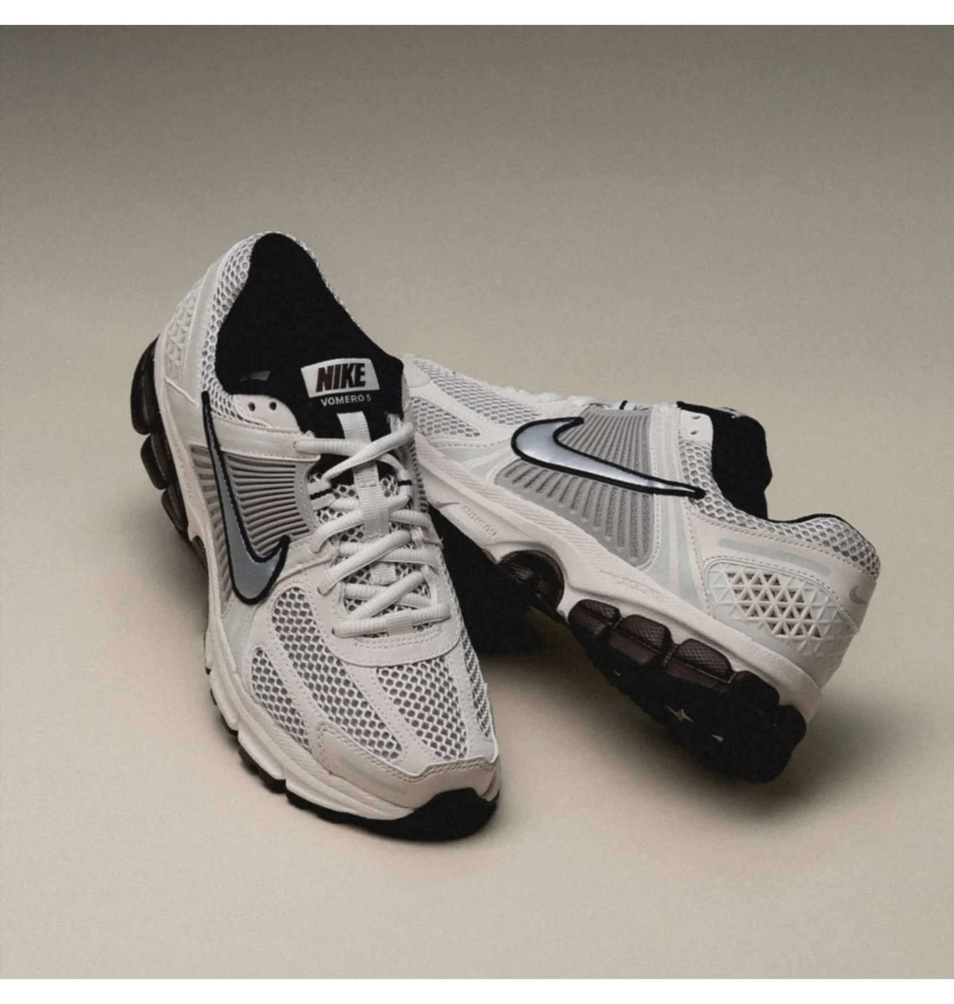 Кросівки жіночі Nike Zoom Vomero 5 Beige FJ2028-001
