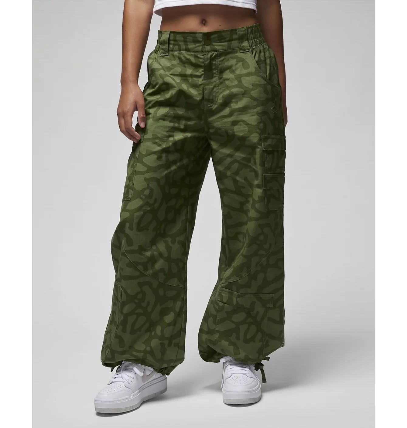 Штани жіночі Air Jordan Chicago Pants Green FD7212-340